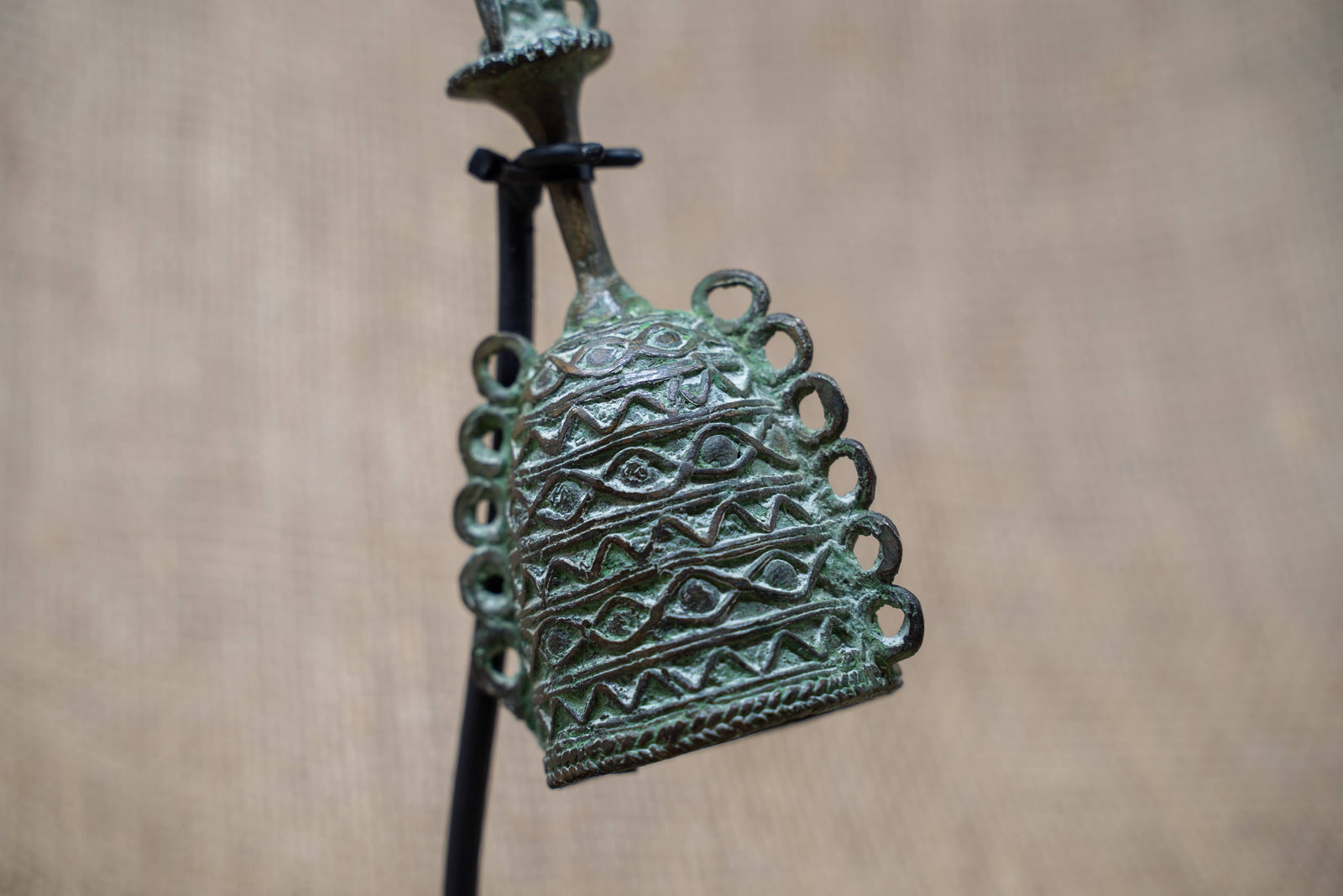 Benin Bell 40.2