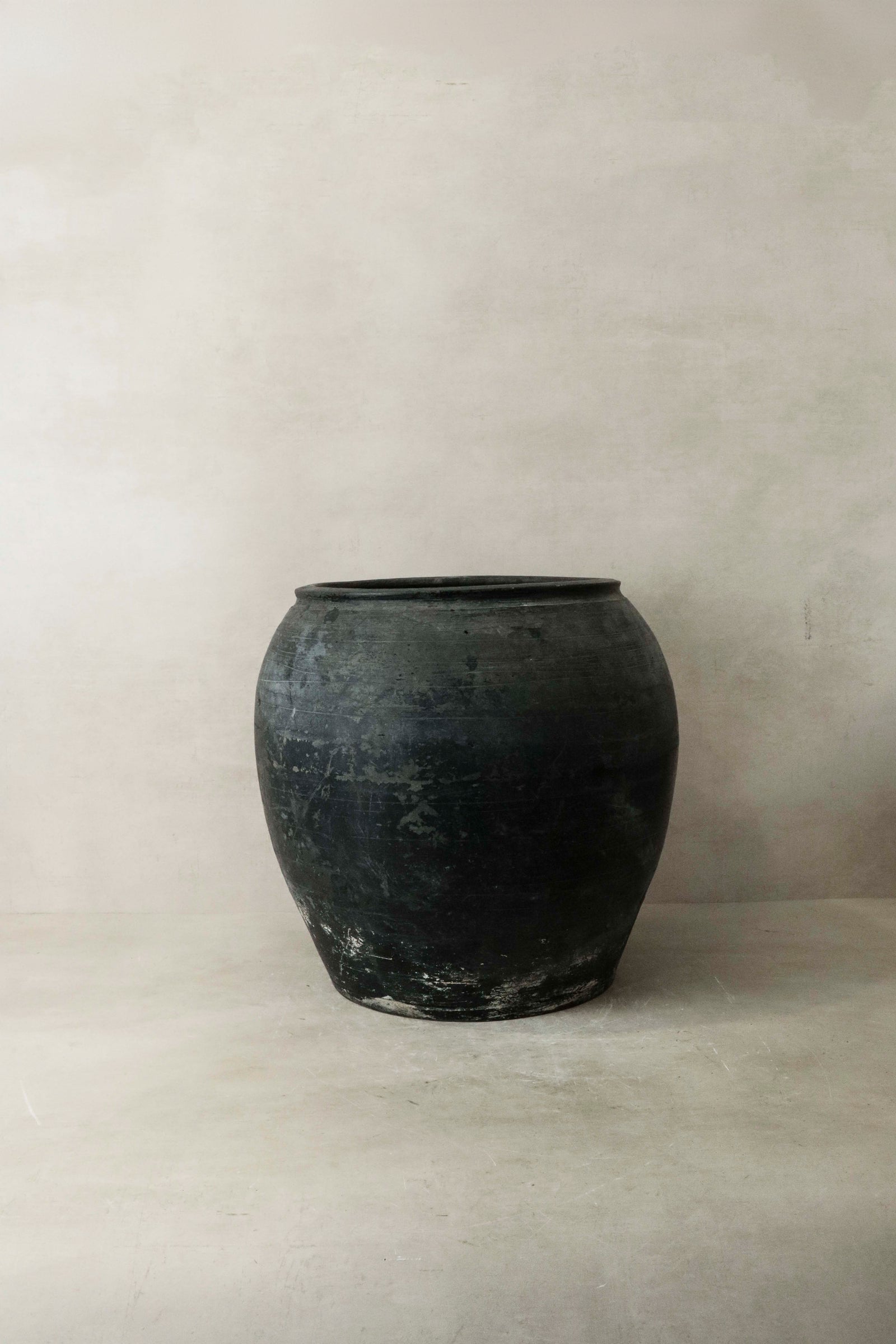 Vintage Dark Pot n° 017