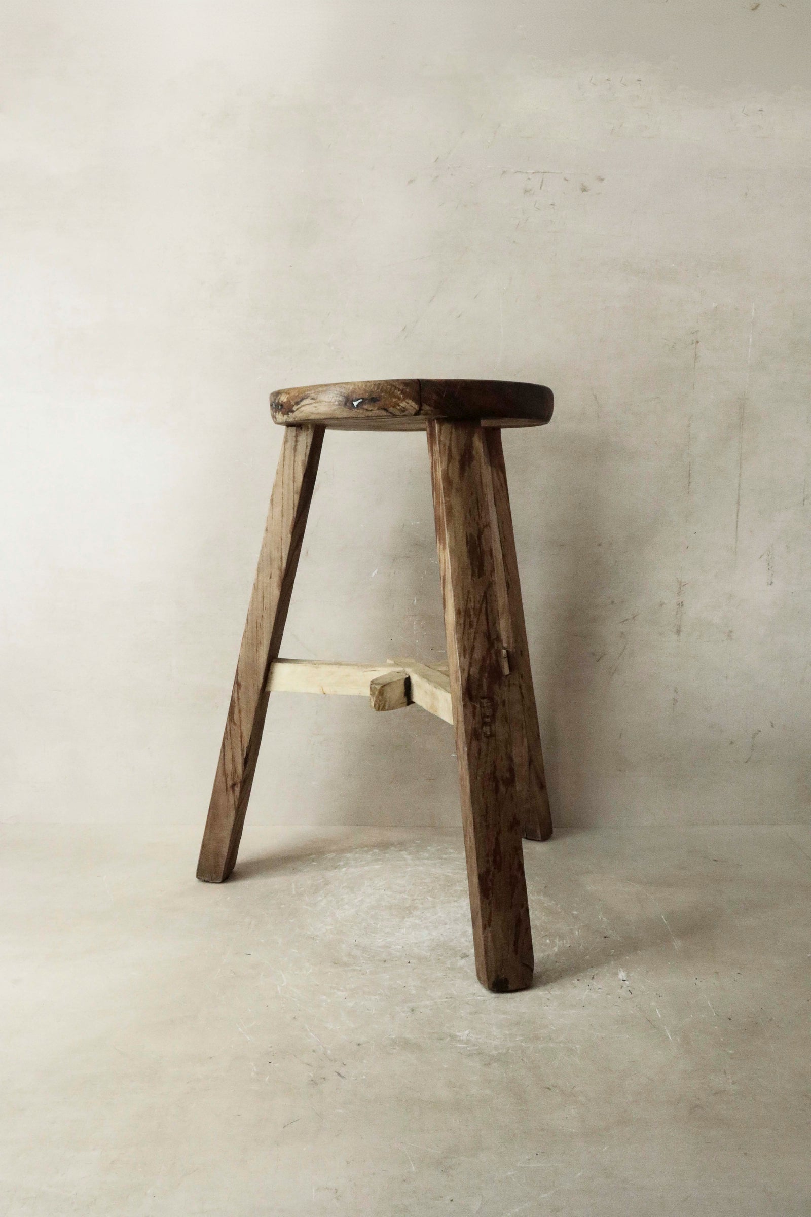 Vintage Rustic Elm Wood Stool - Round - No 28