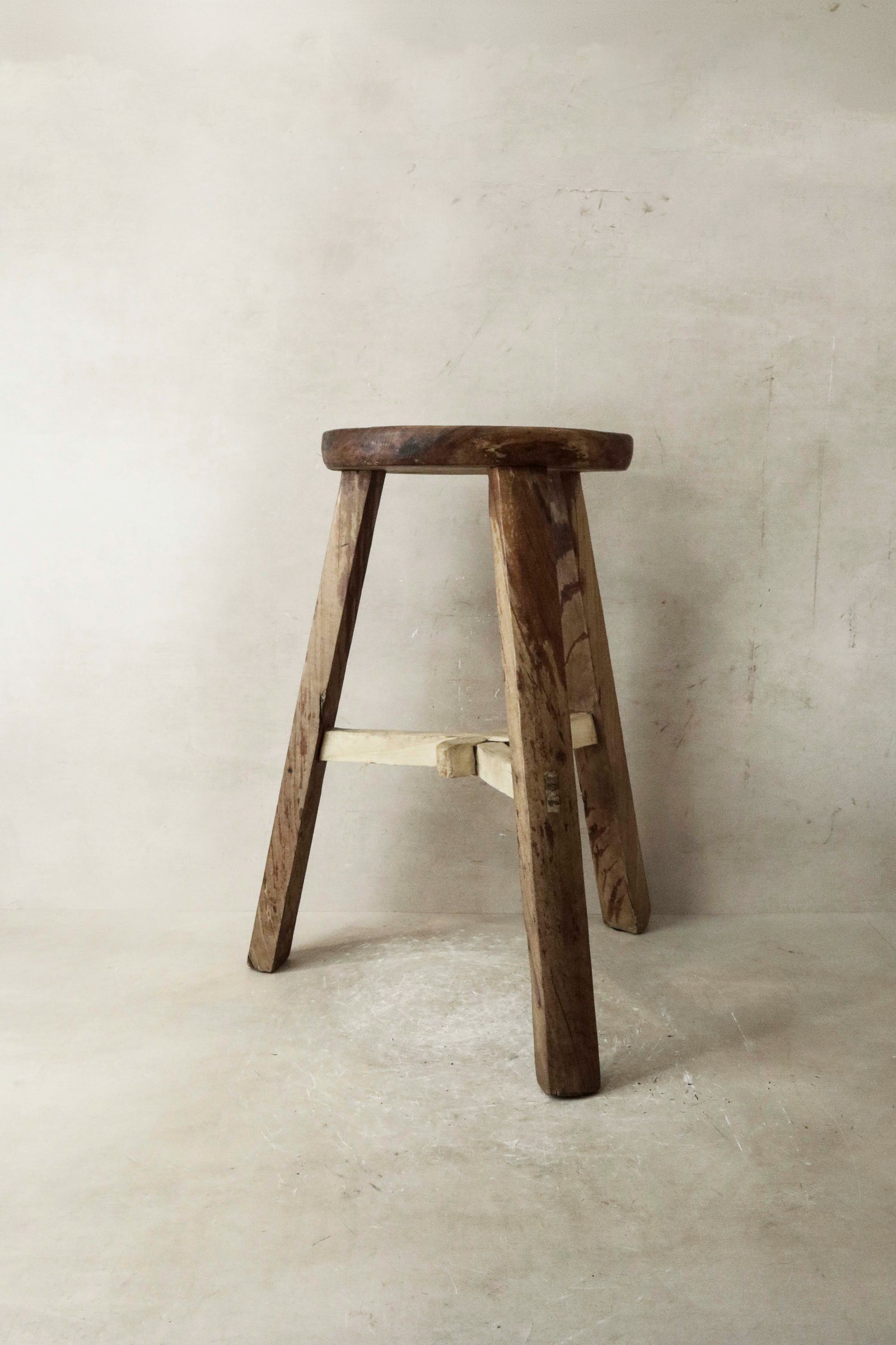 Vintage Rustic Elm Wood Stool - Round - No 28