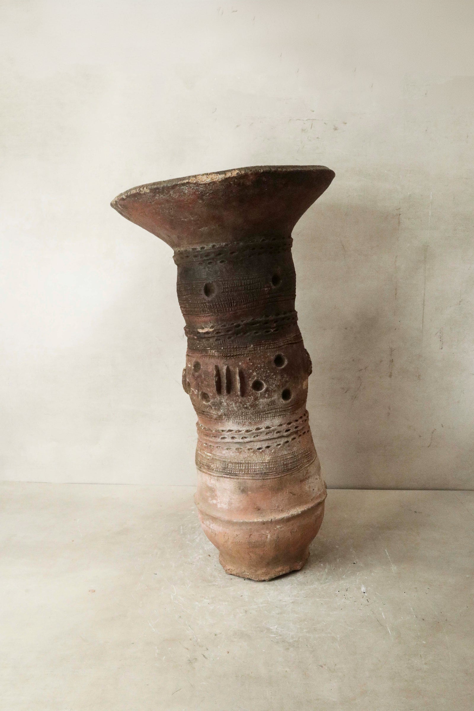 Terracotta Nupe pot stand, Nigeria — another view