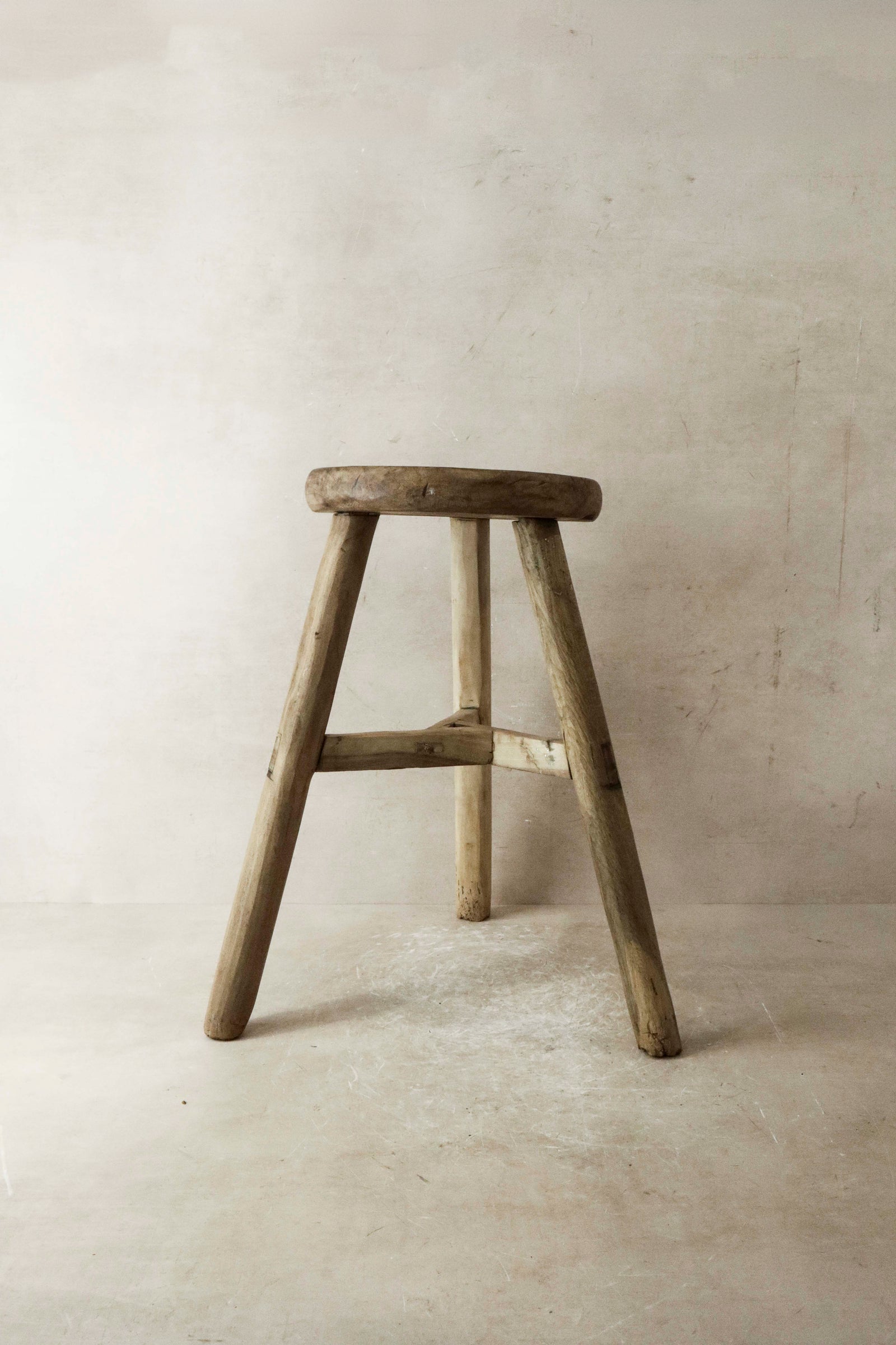 Vintage Rustic Elm Wood Stool - Round - No 24