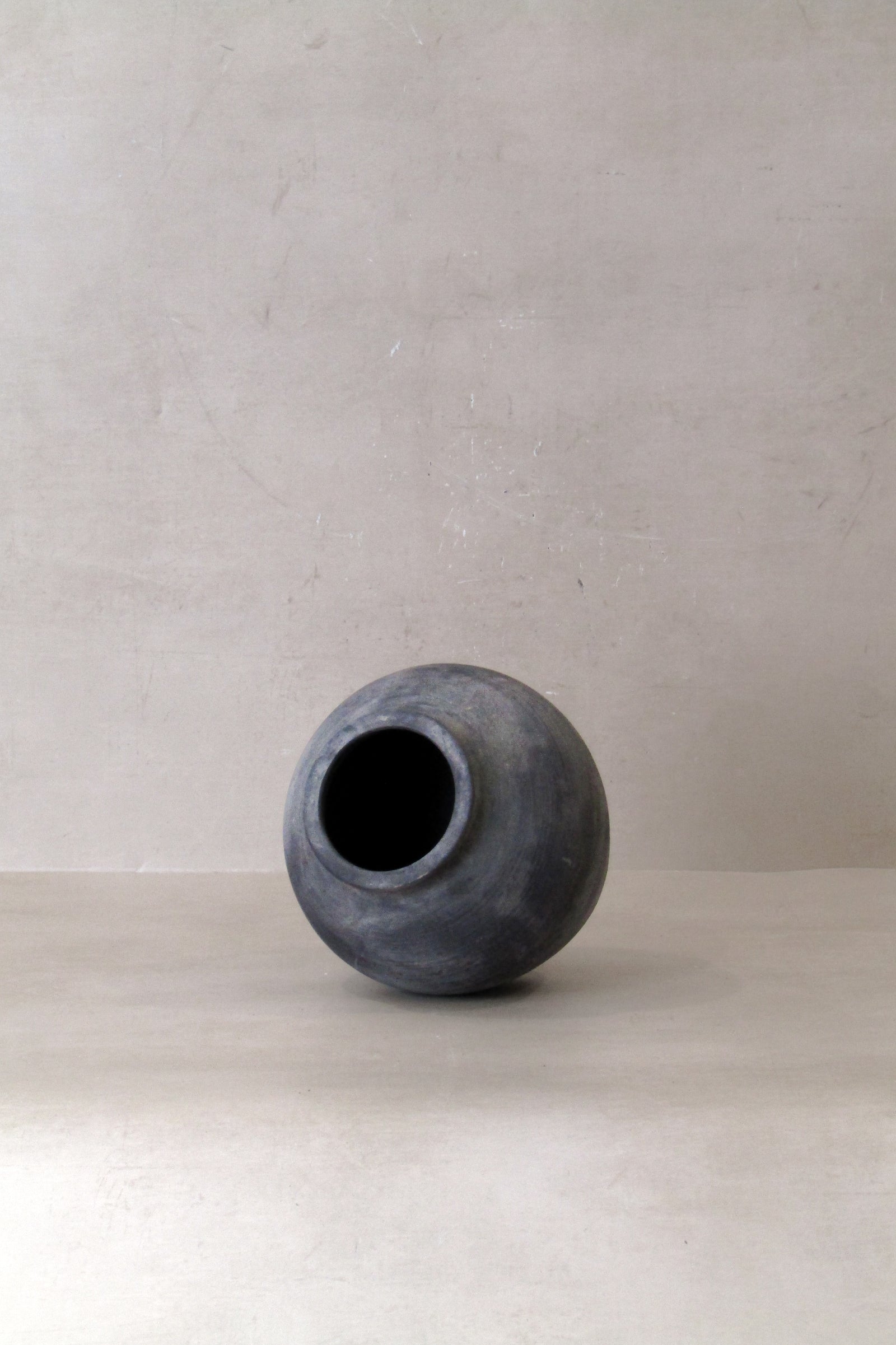 Vintage Dark Pot S n° 48