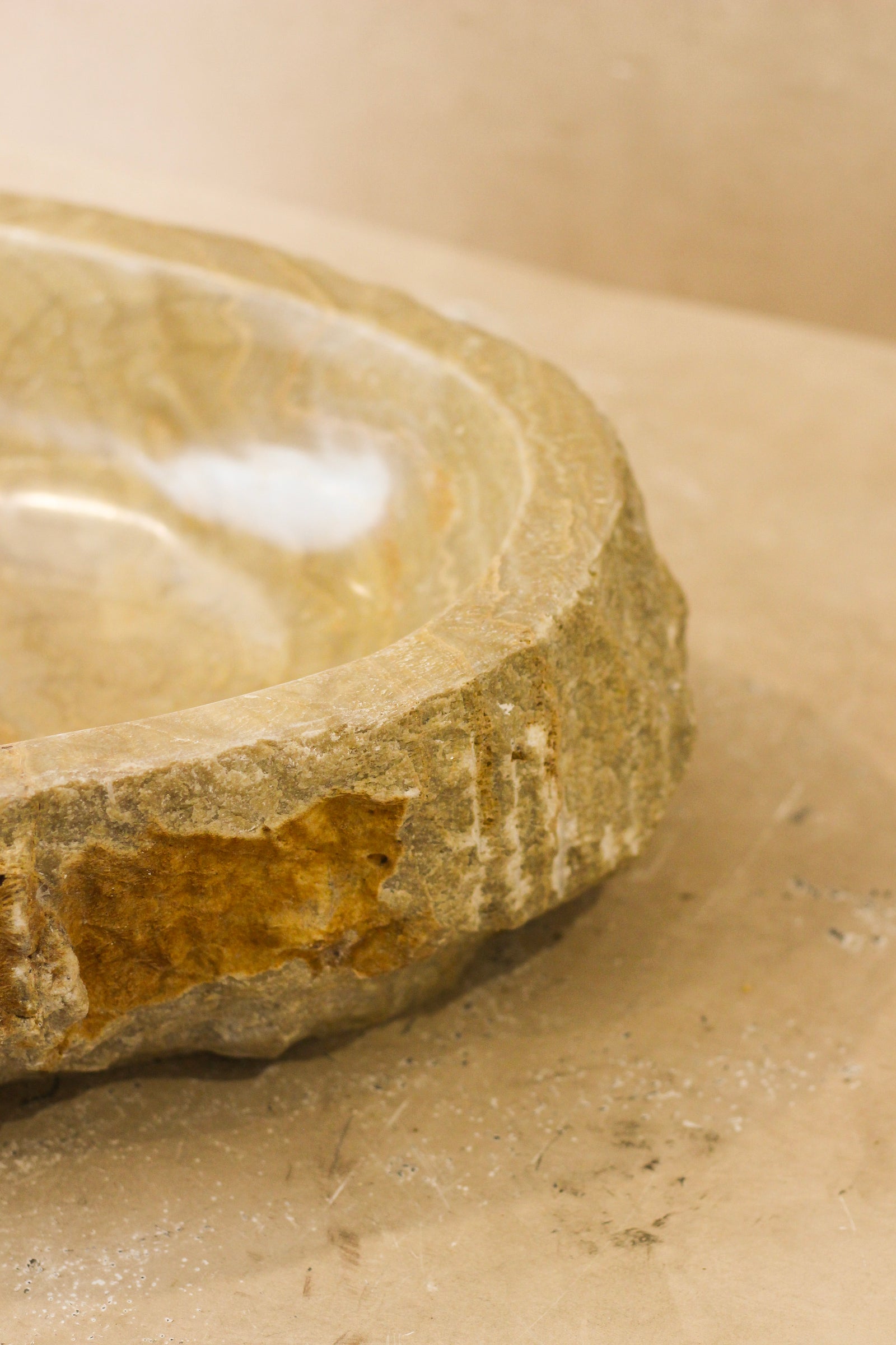 Raw Edge Onyx Wash Basin - No 4