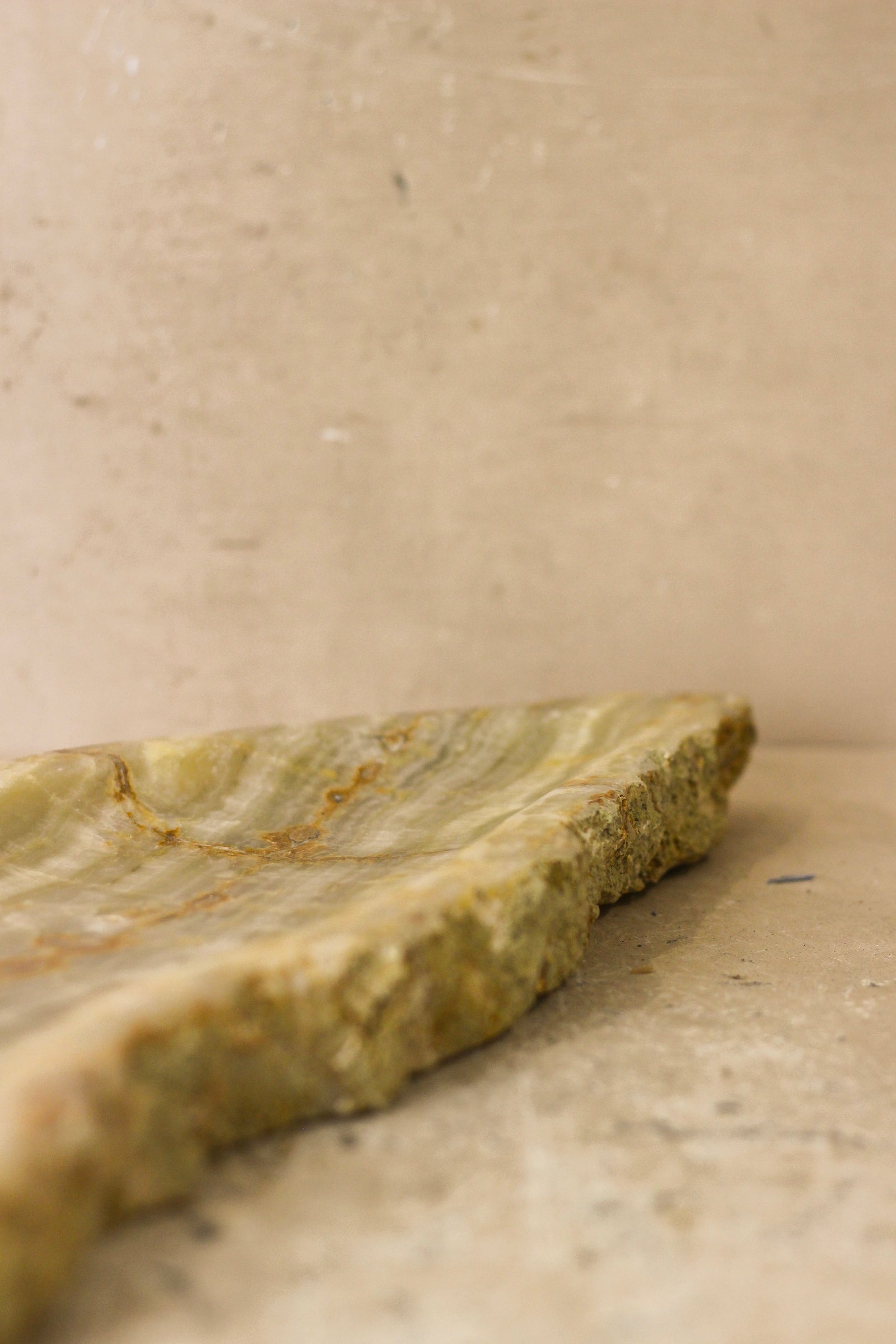 Premium Onyx Tray Raw Edge No 14