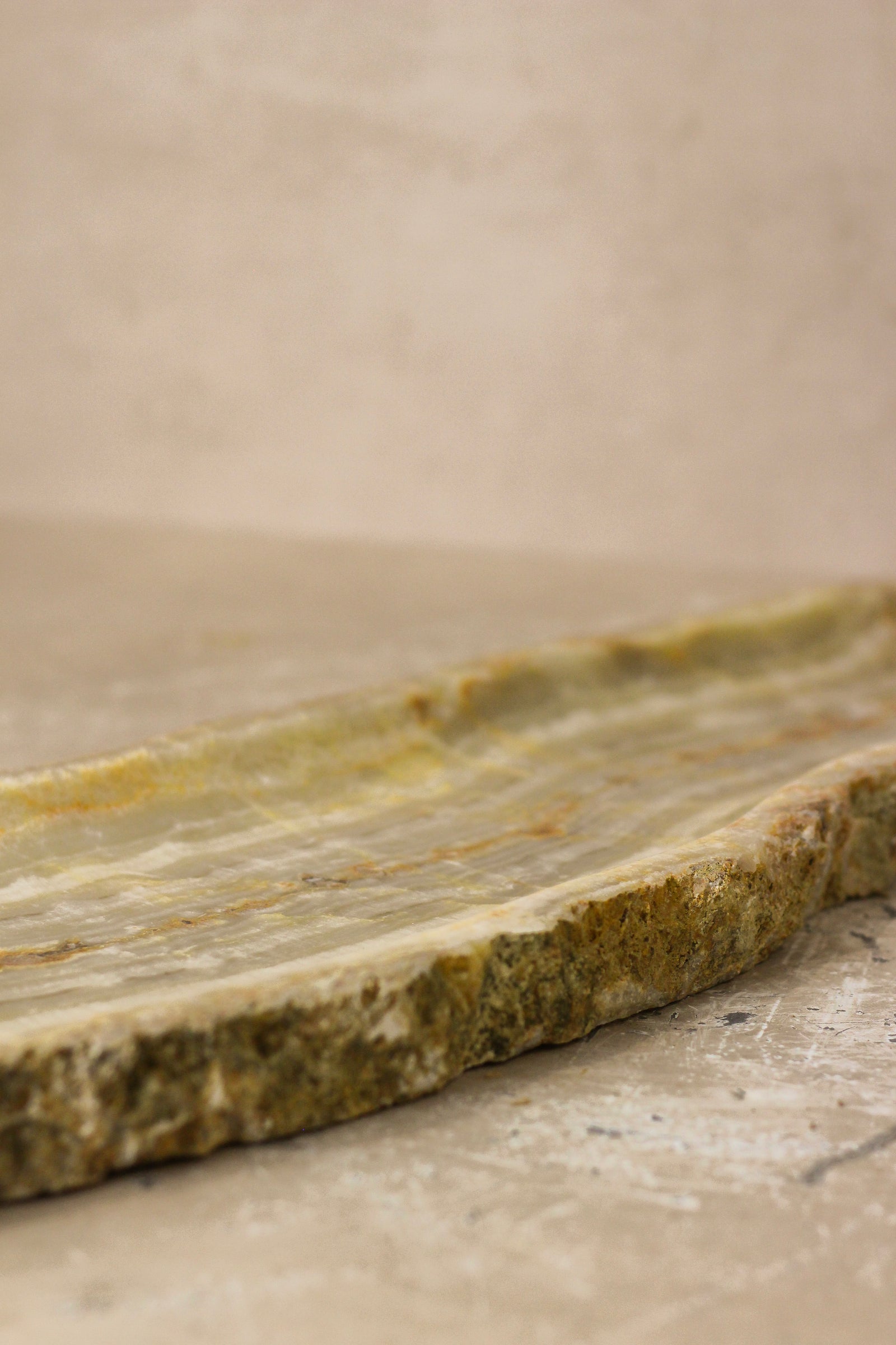 Premium Onyx Tray Raw Edge No 14
