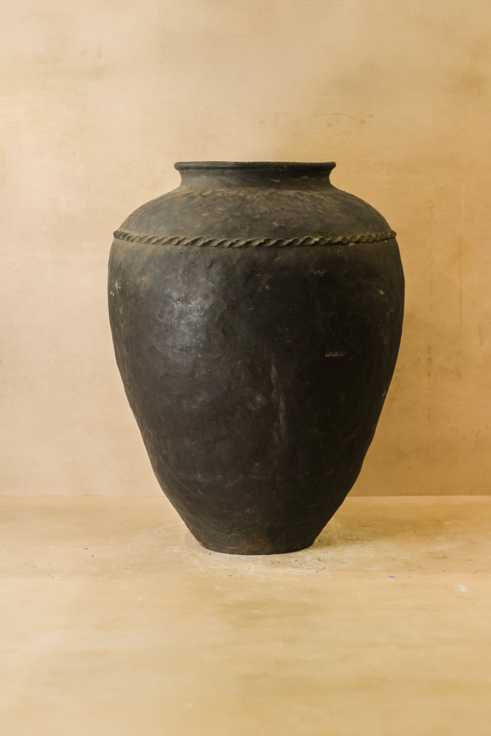 Vintage Black Asian Pots - VB05