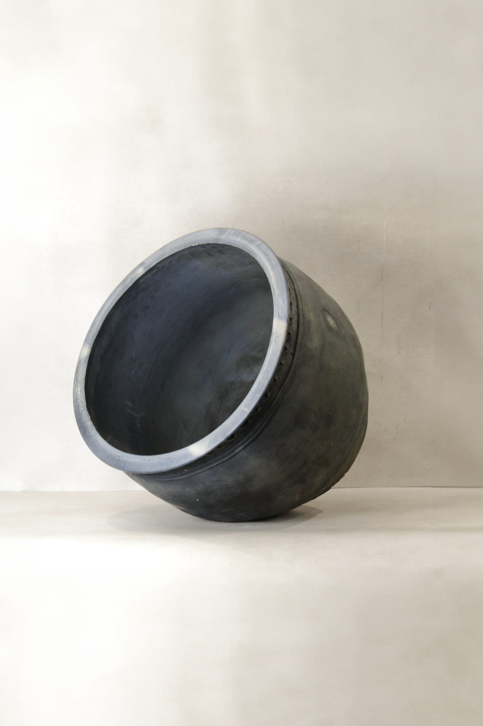 Big Old Grey Asian Pots - L018