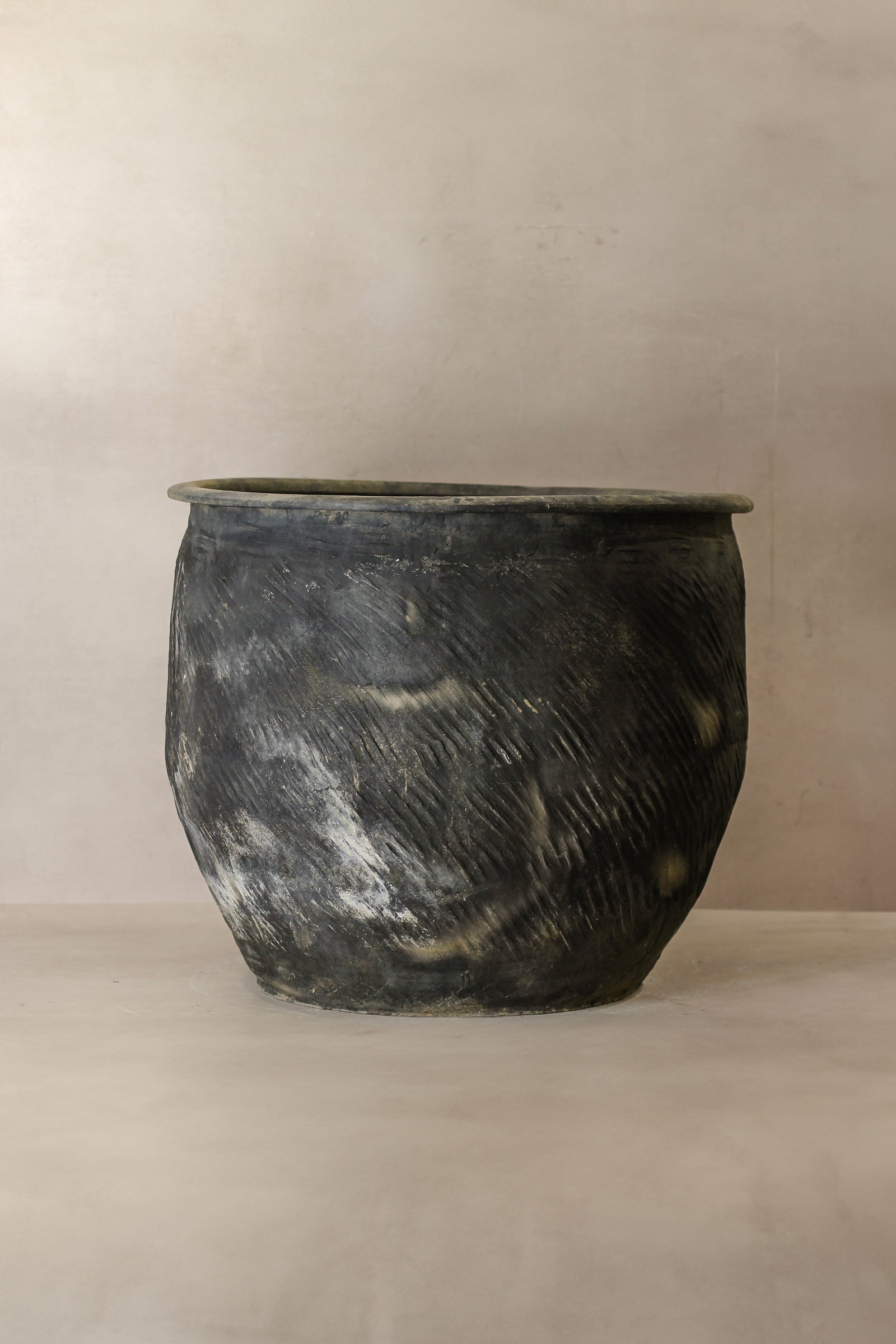 Big Old Grey Asian Pots - L014