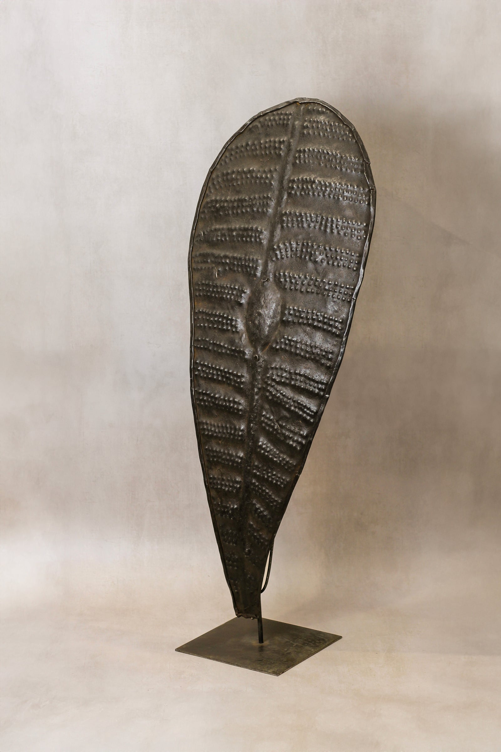 Vintage Sudanese Dinka Shield - 44.1