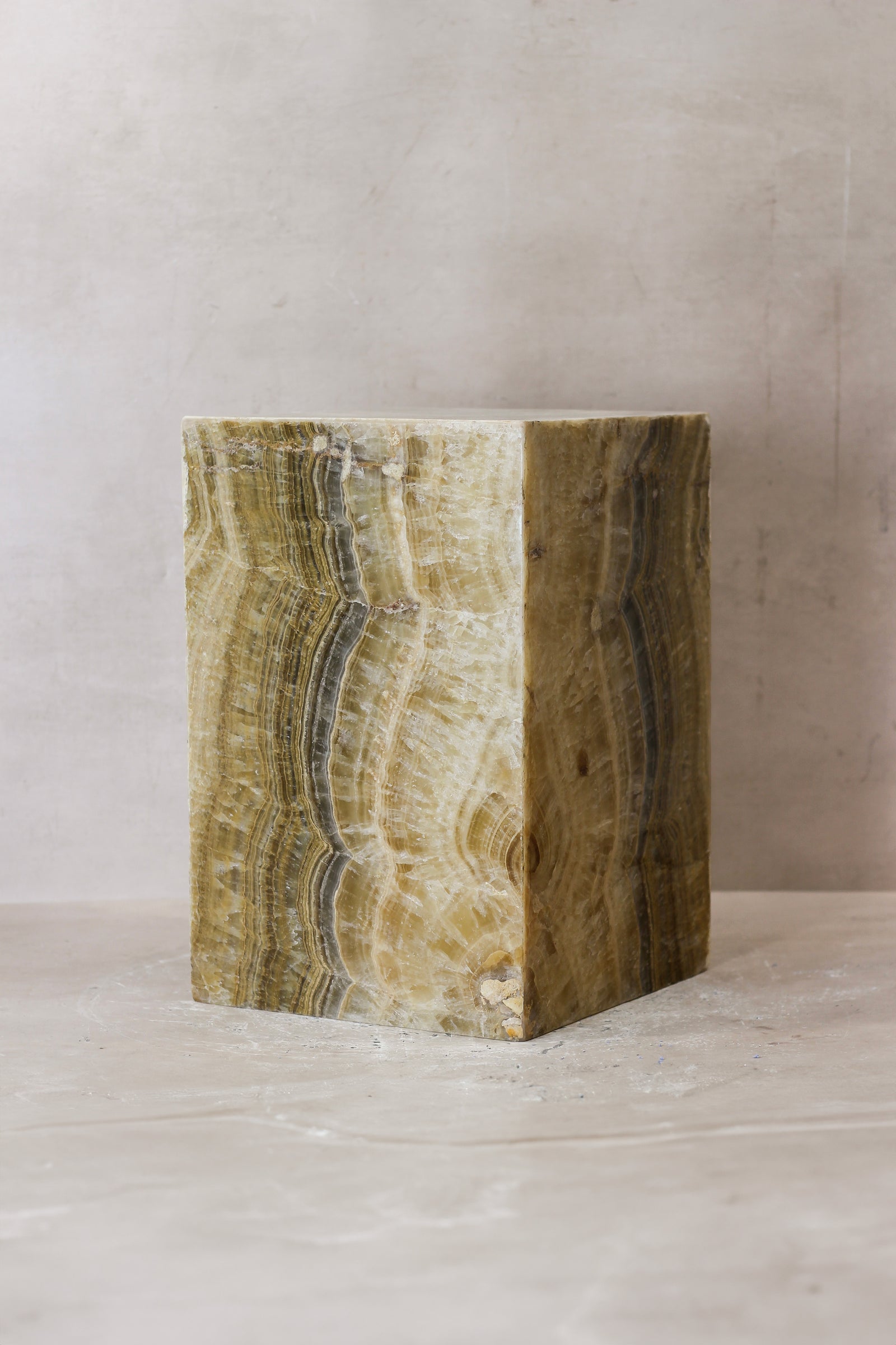 Onyx Side Table Pedestal - Hollow - No 13