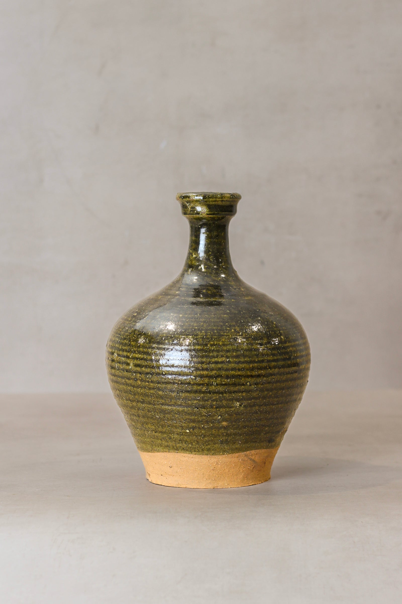 Antique glazed rice-wine bottle vase — detail of the aged patina