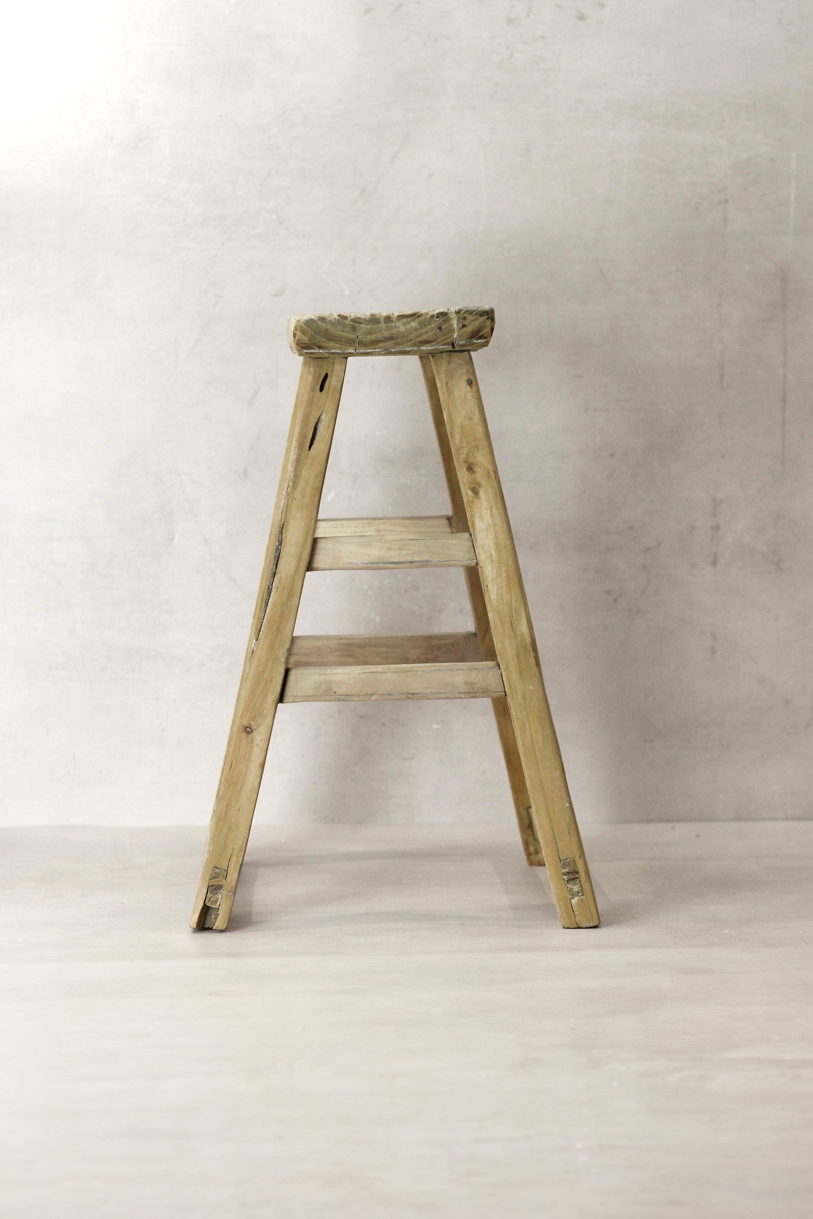 Vintage Rustic Elm Wood Stool - Medium - No 70