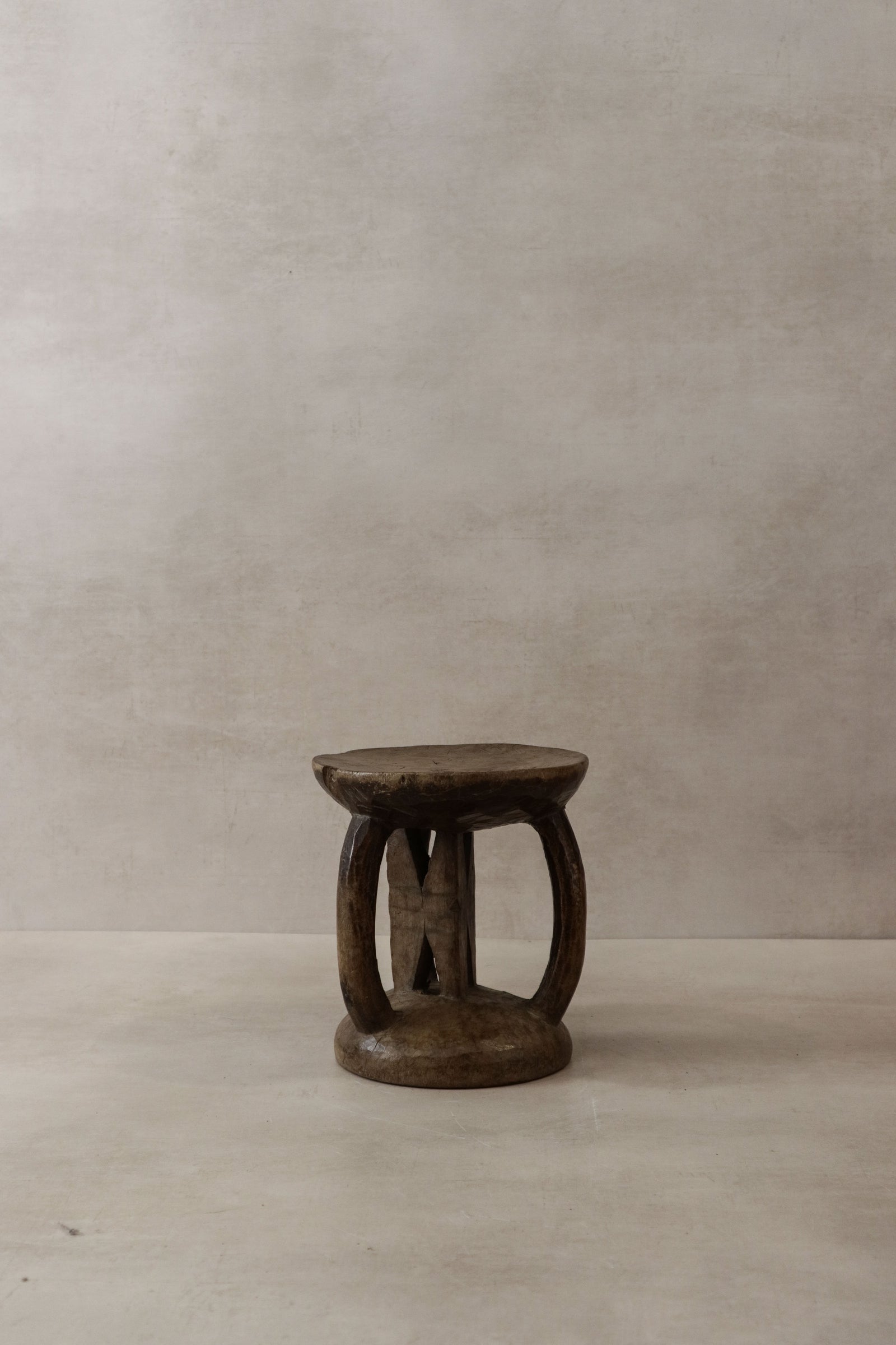 Tonga Stool - 23.2