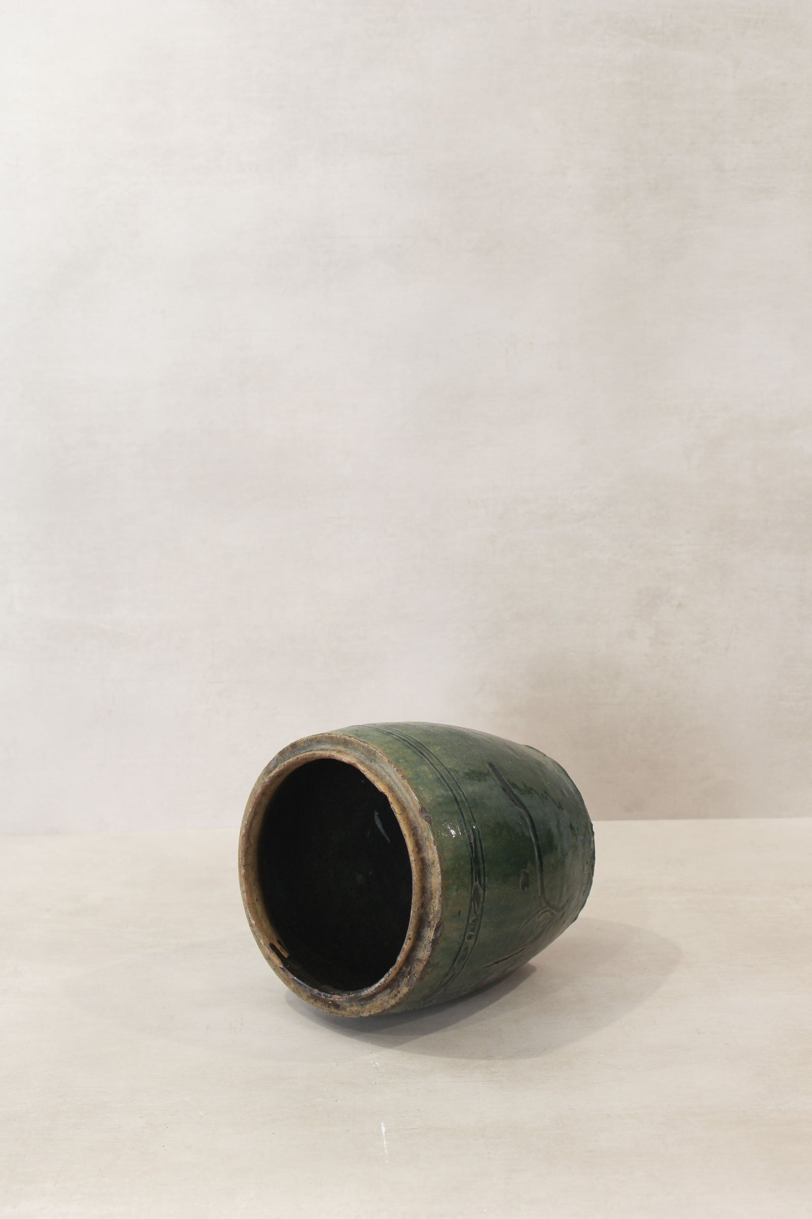 Vintage Emerald Green Pot - No 8