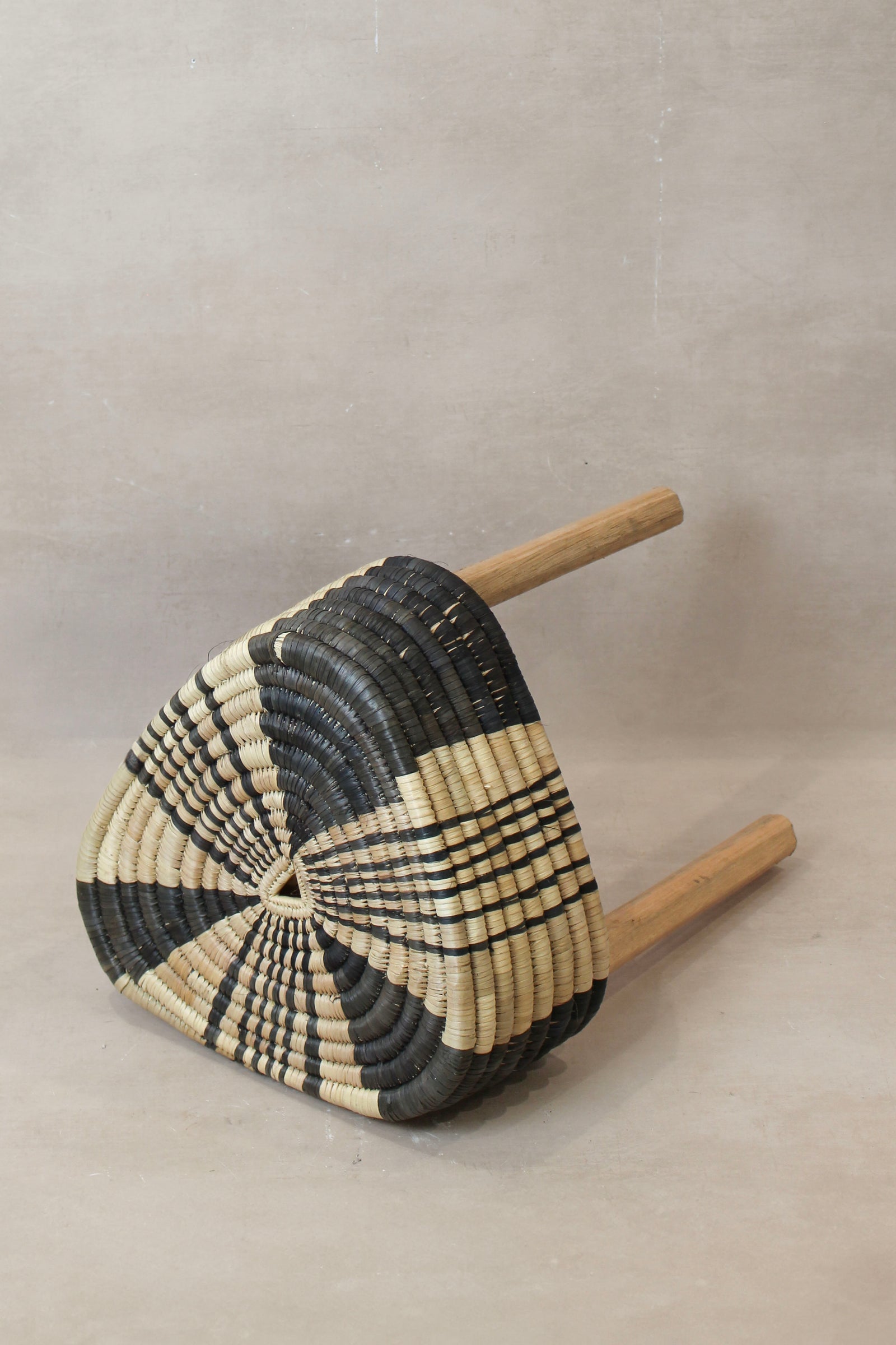 Woven Stool Black WS1