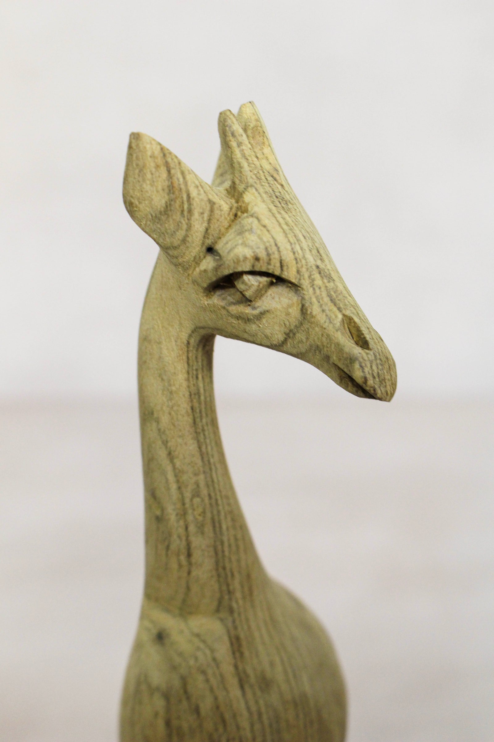 Swazi Giraffe sculptures - wood - 64.8