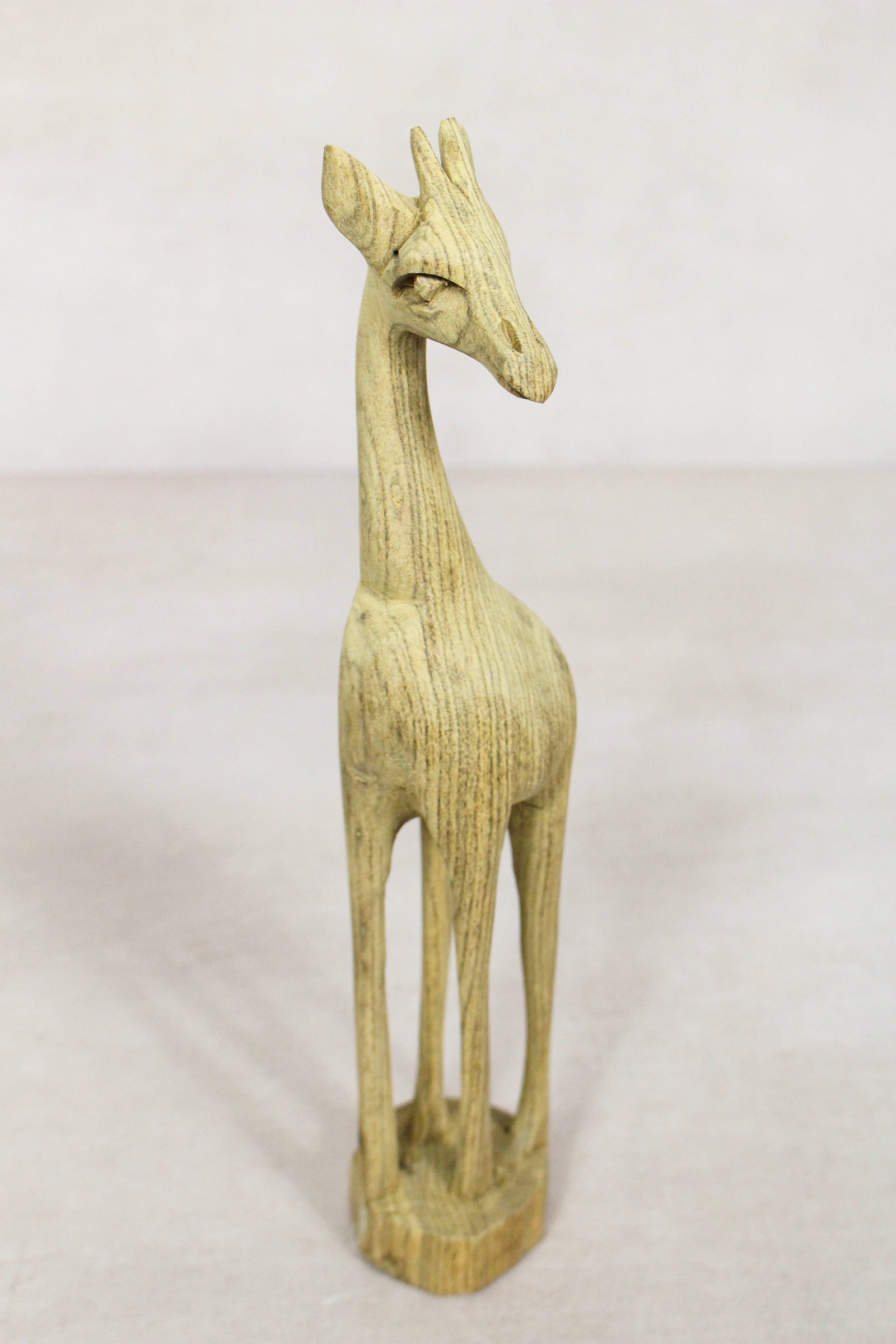 Swazi Giraffe sculptures - wood - 64.8
