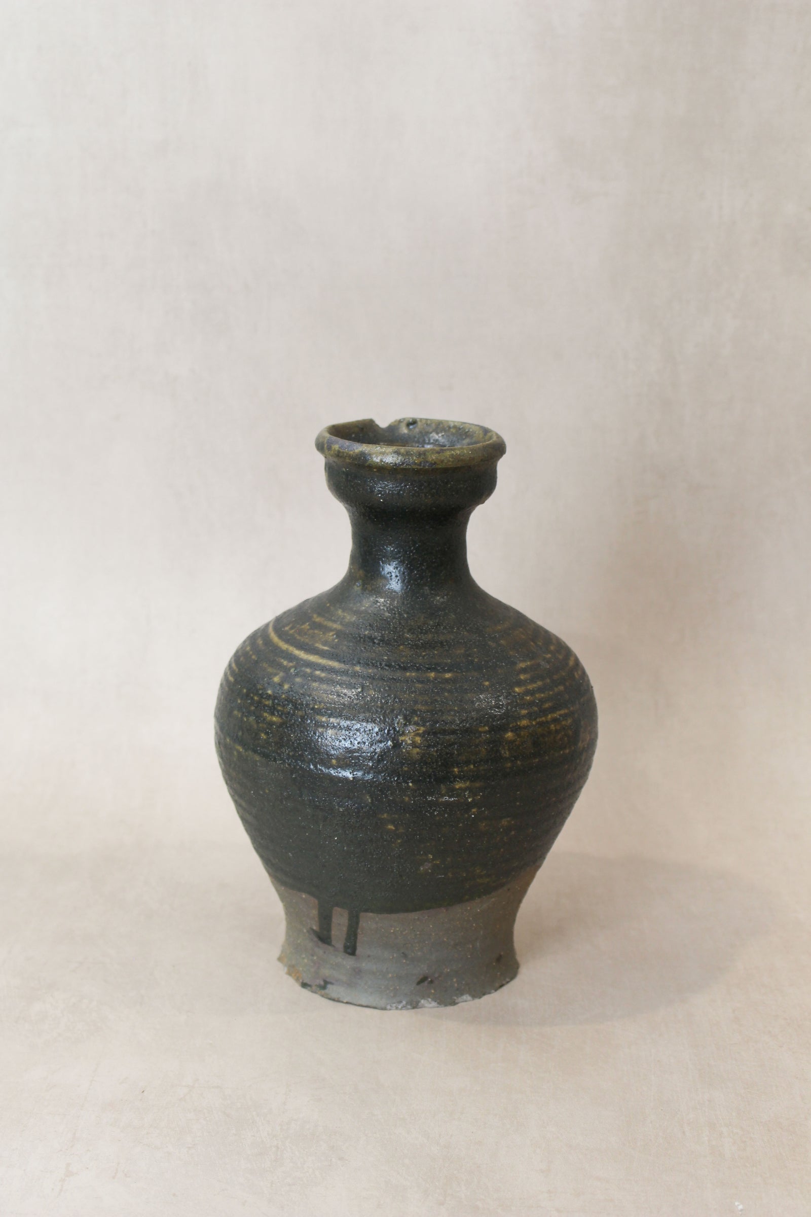 Antique glazed rice-wine bottle vase — detail of the aged patina