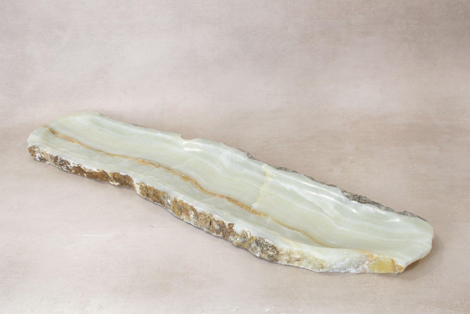 Premium Onyx Tray Raw Edge POB 18