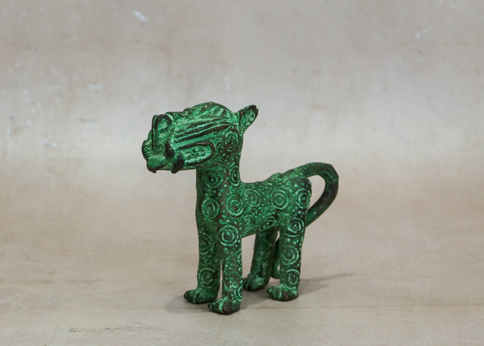 Benin Leopard sculpture - Bronze 1.1