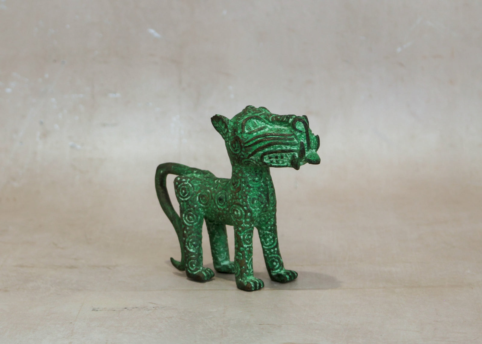 Benin Leopard sculpture - Bronze 1.1