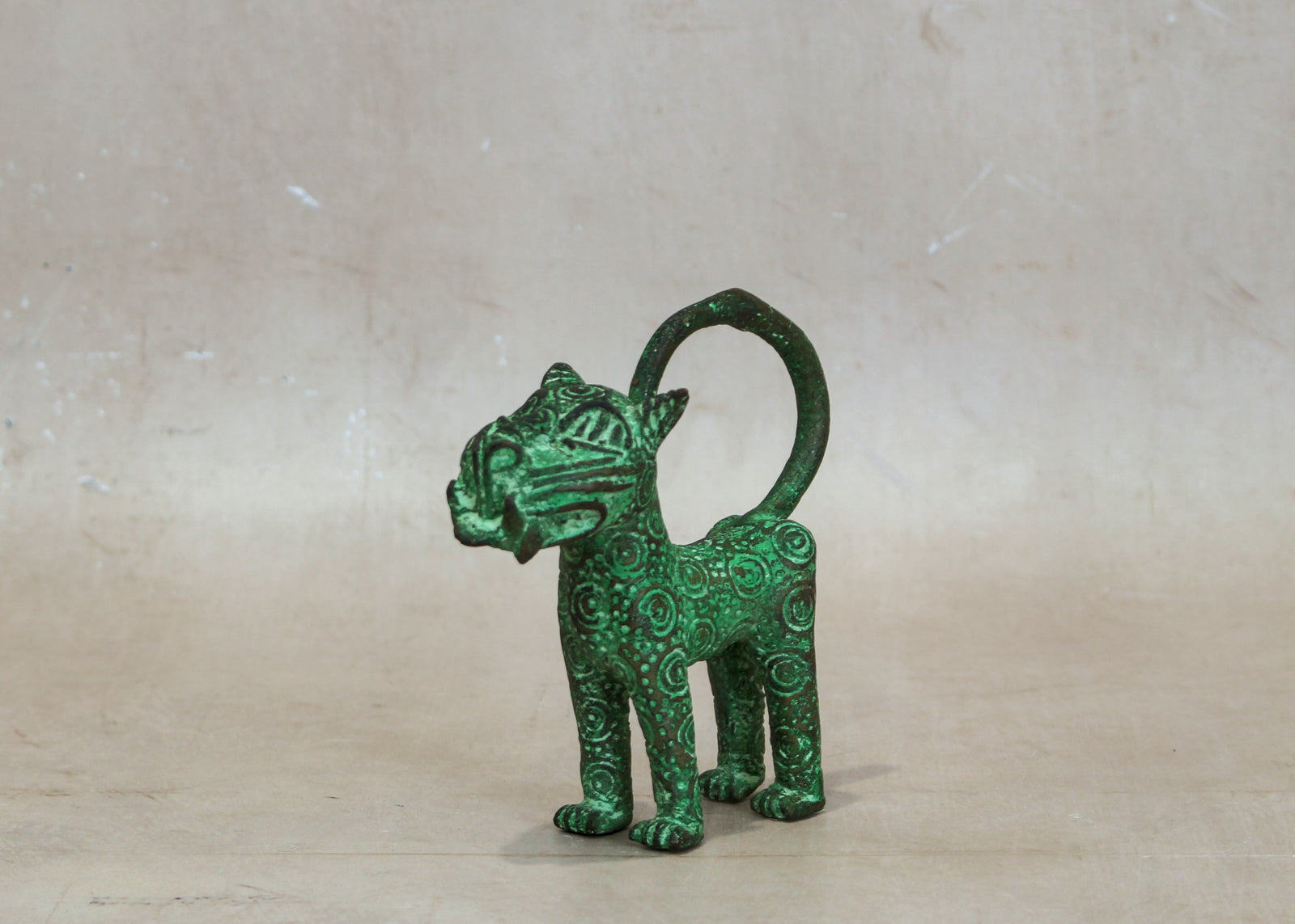 Benin Leopard sculpture - Bronze 1.2