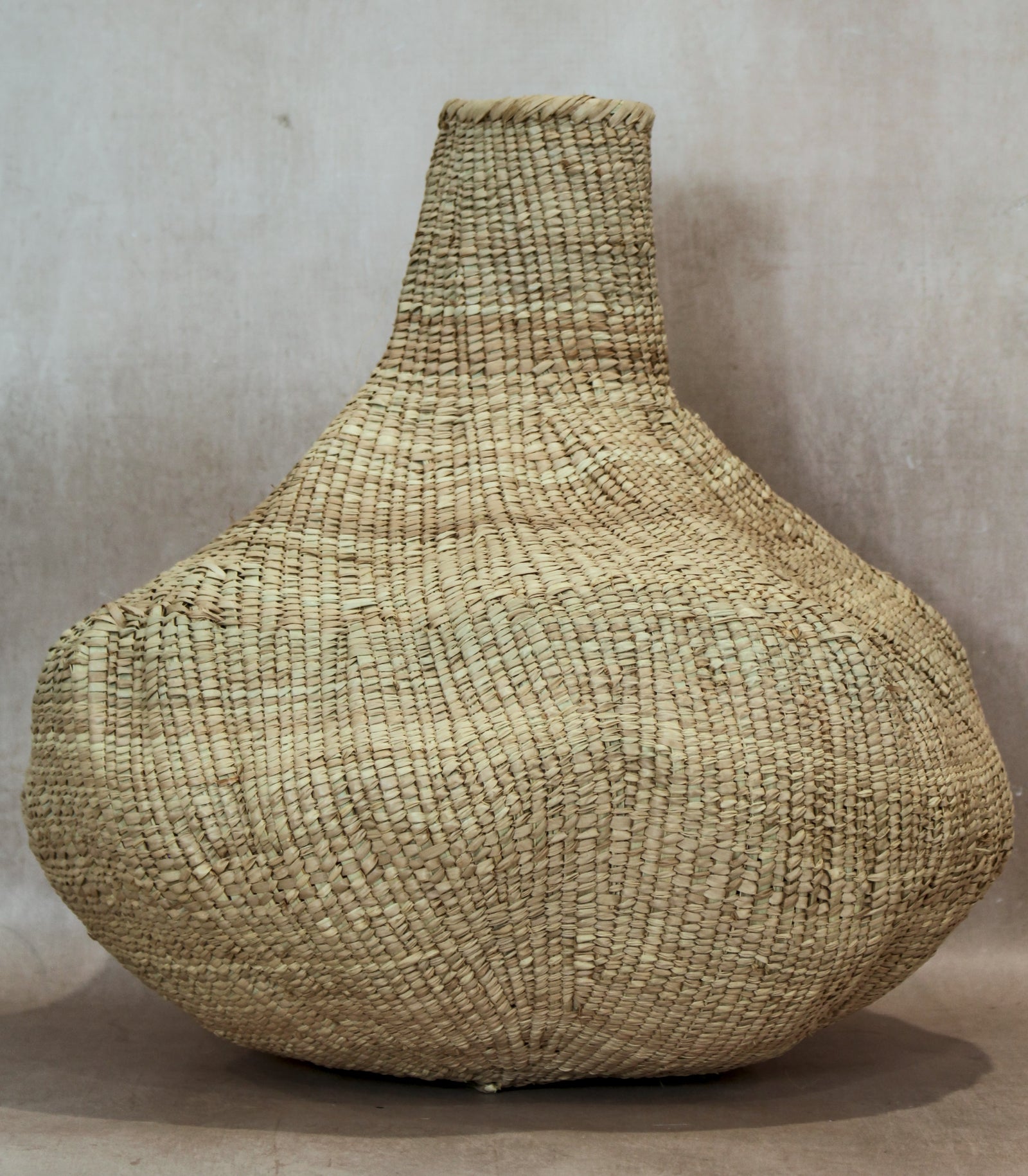 Garlic Gourd woven basket - Zimbabwe - 126.3