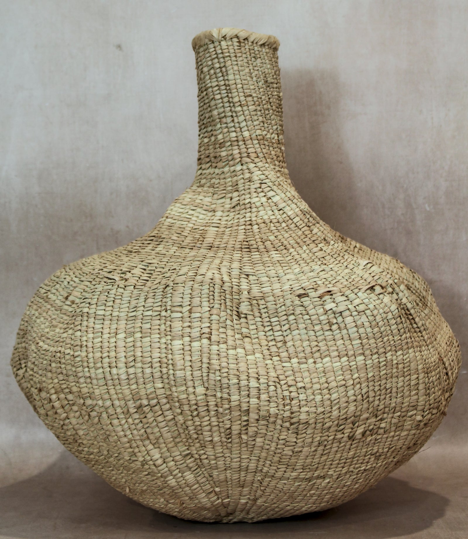 Garlic Gourd woven basket - Zimbabwe - 126.3