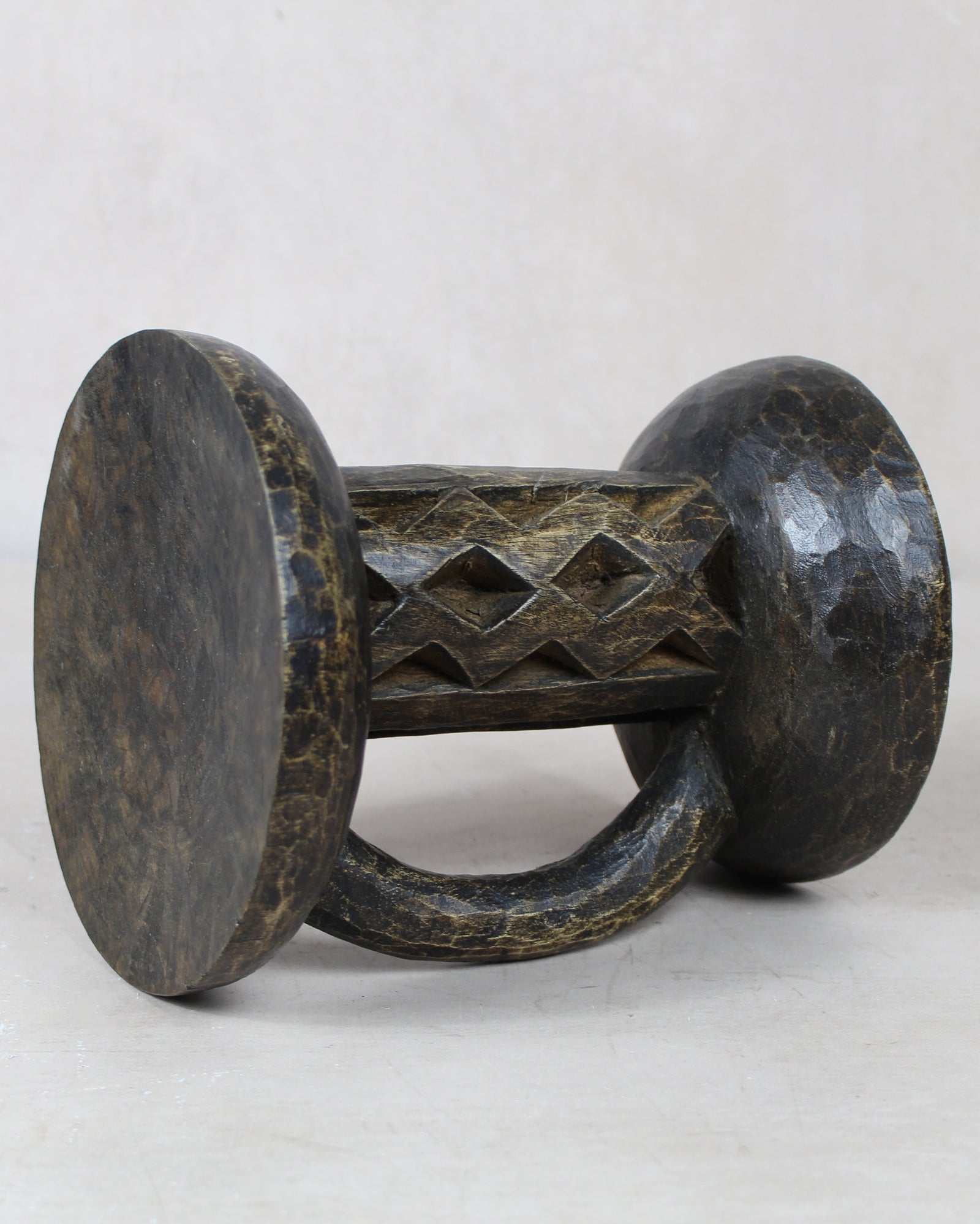 Tonga Stool - 172.4