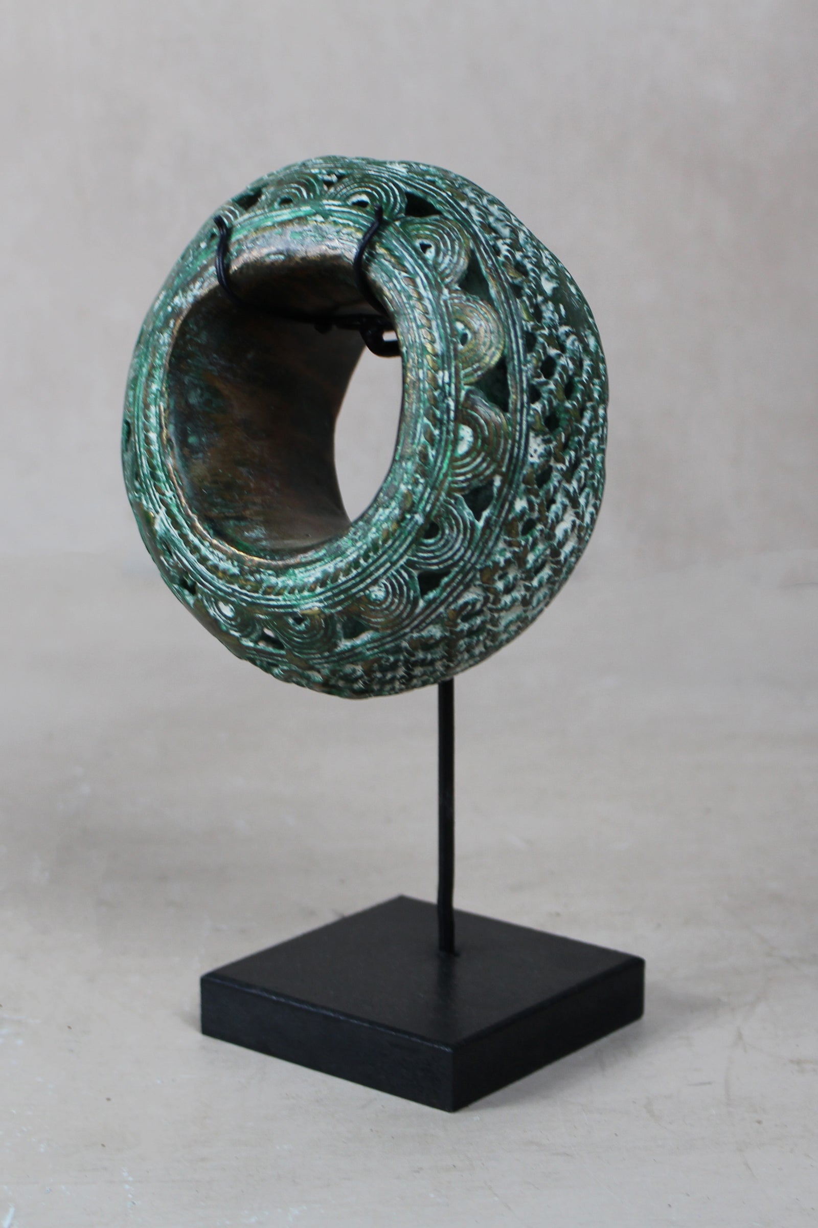 Benin Bronze Bangle - 207.2