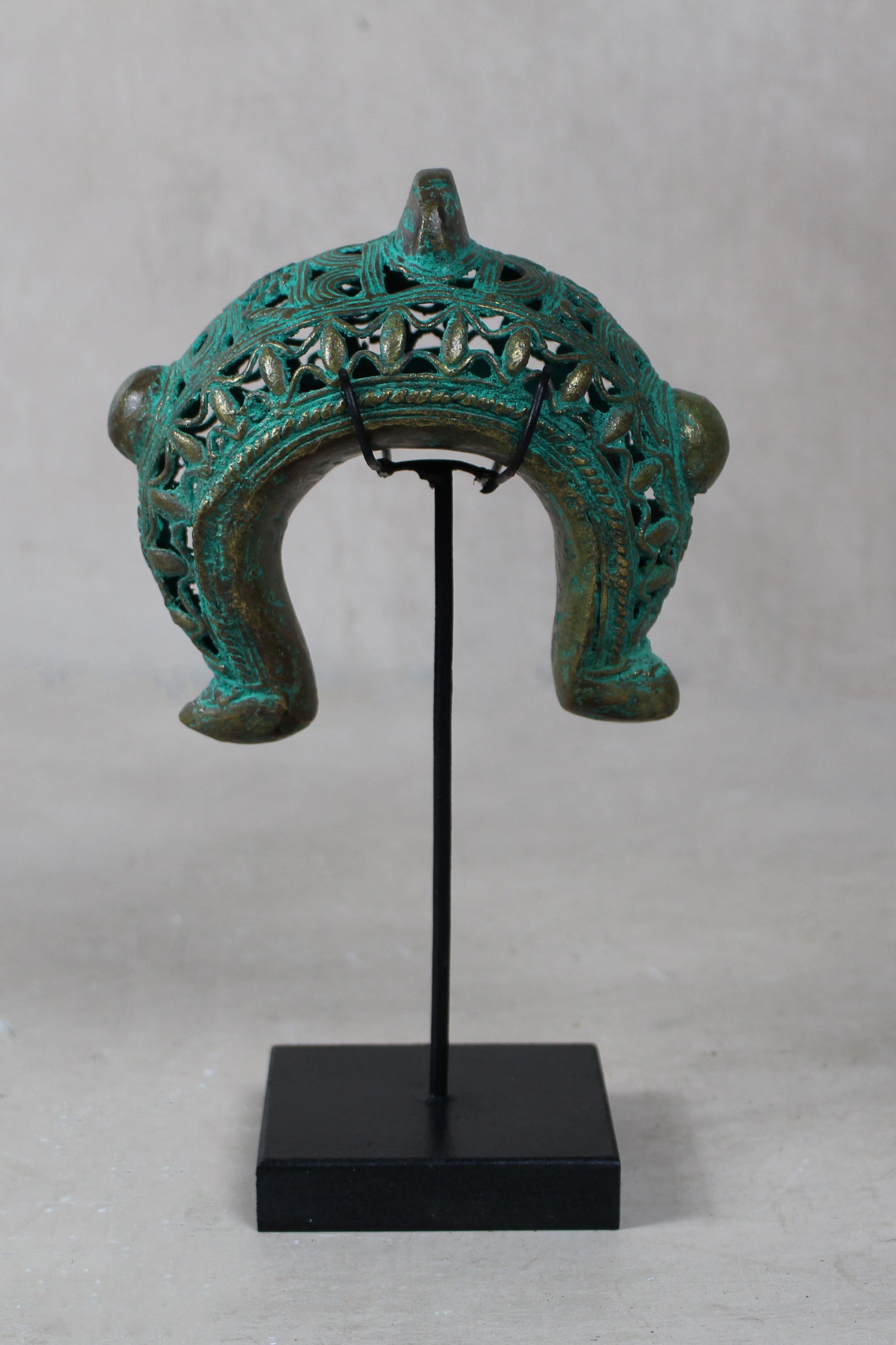 Benin Bronze Bangle - 207.3