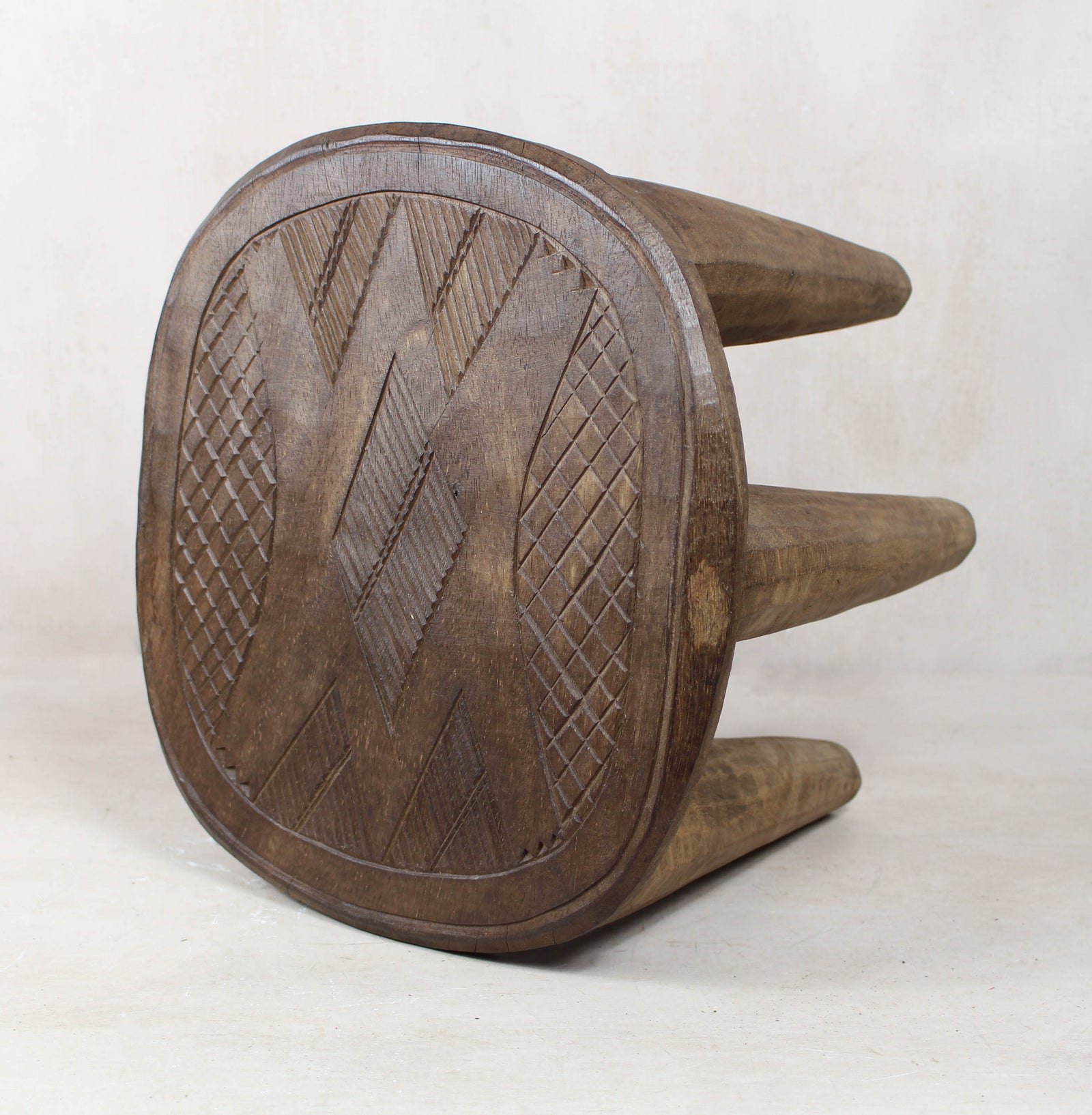 Nupe Table/Stool- 40.8