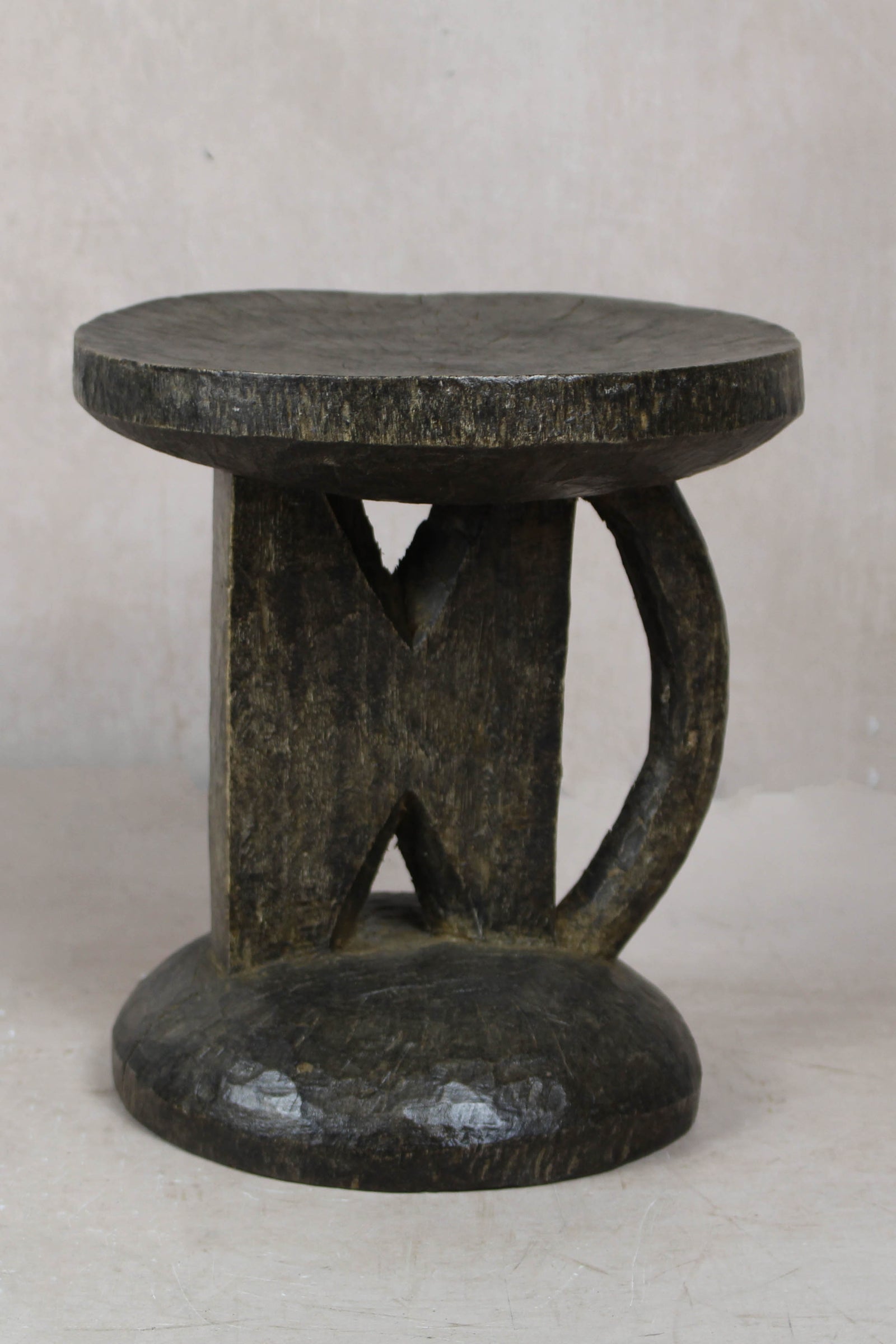 Tonga Stool - 172.8