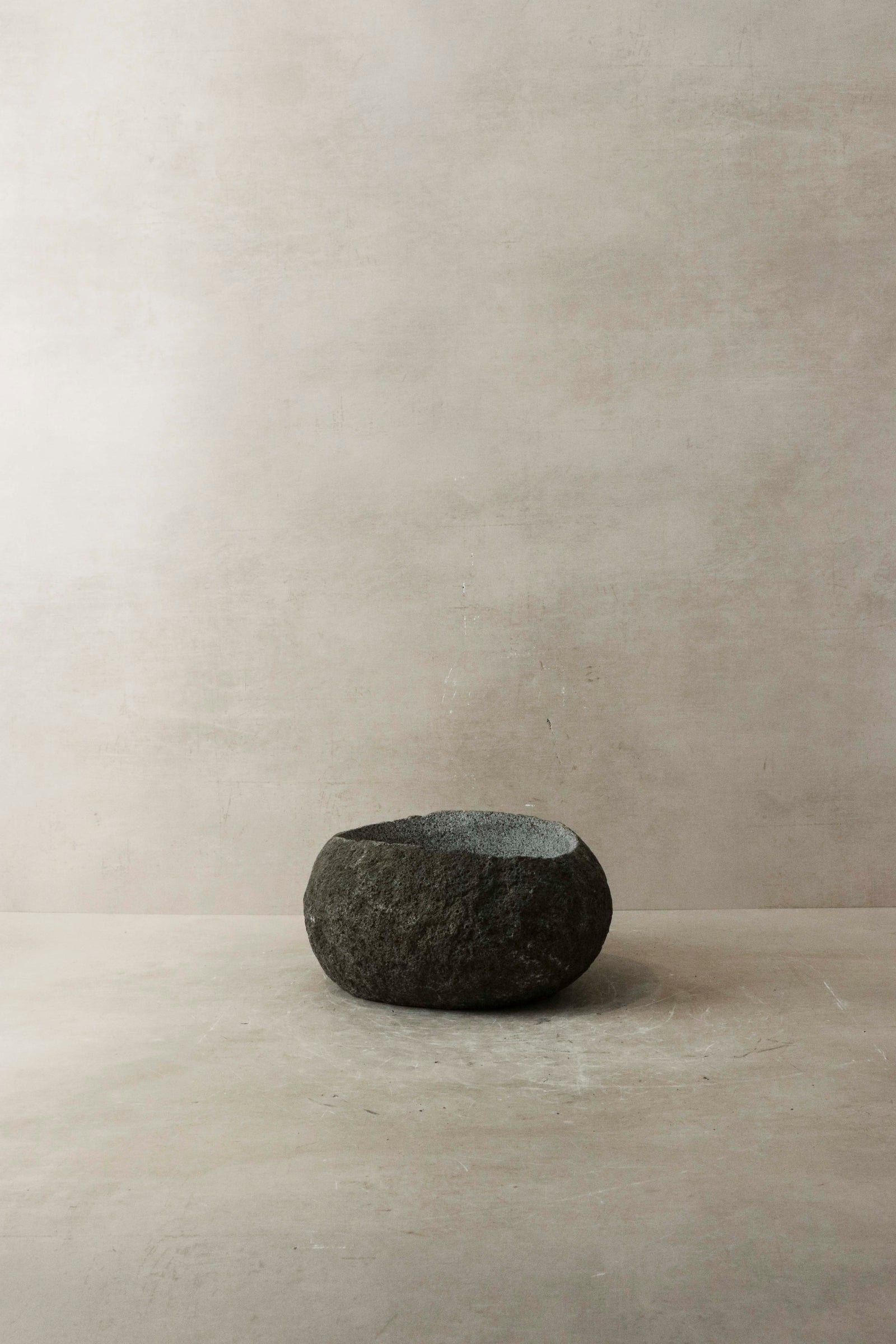 Indo Stone Planter Pot No2