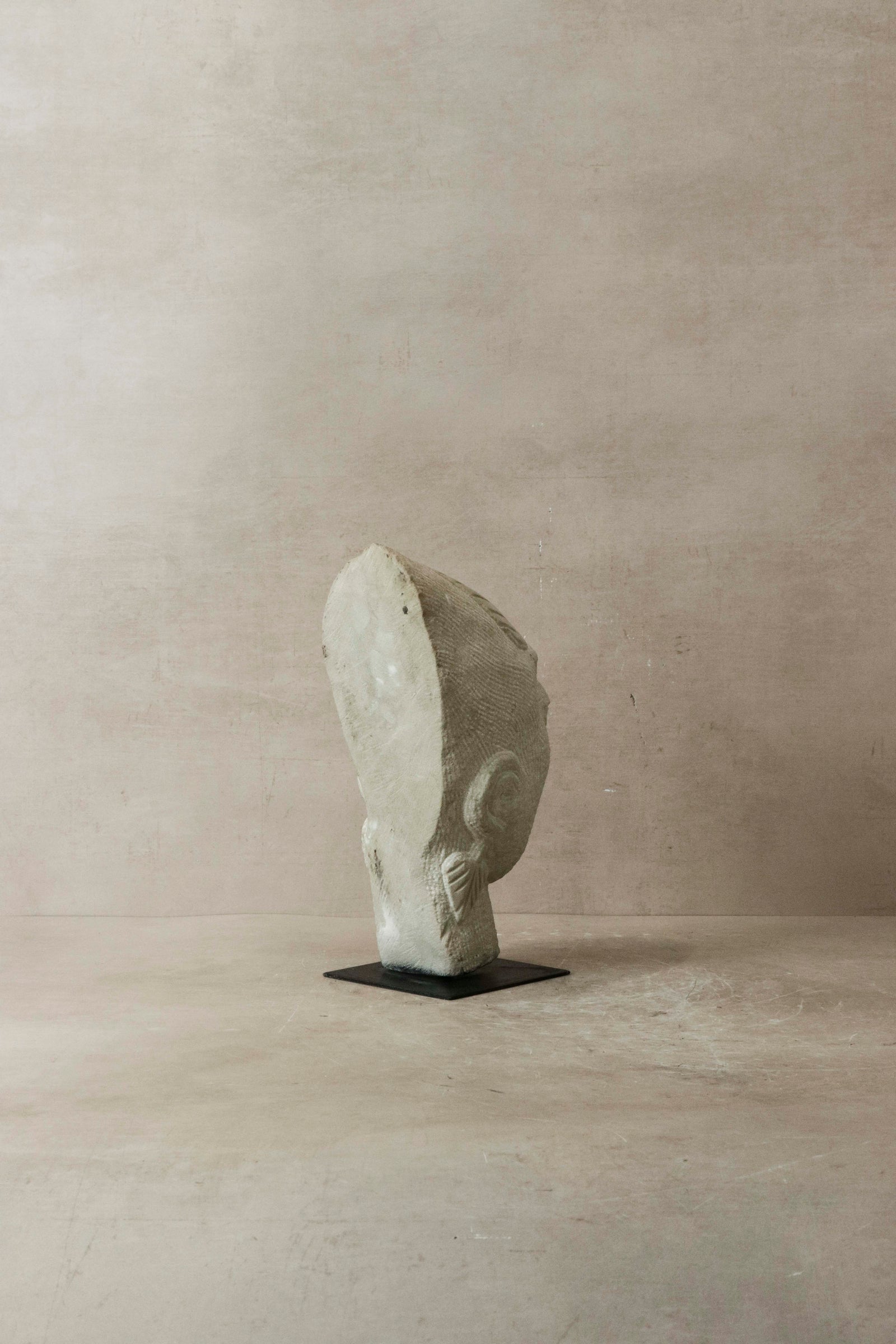 Stone head sculpture by Rizimu Chiwawa, Zimbabwe - 31.07