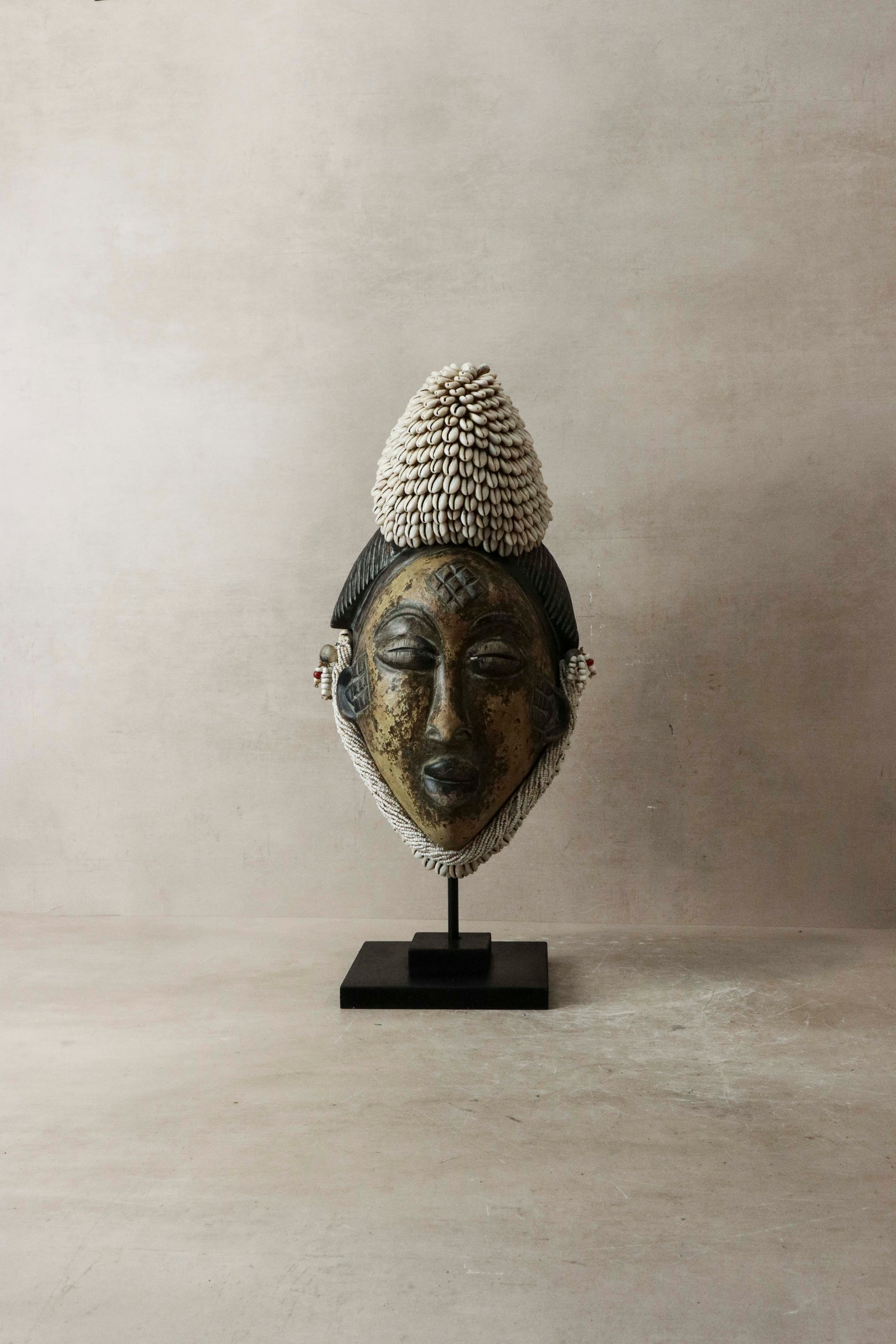 Beaded Punu Mask, Gabon - 6.1