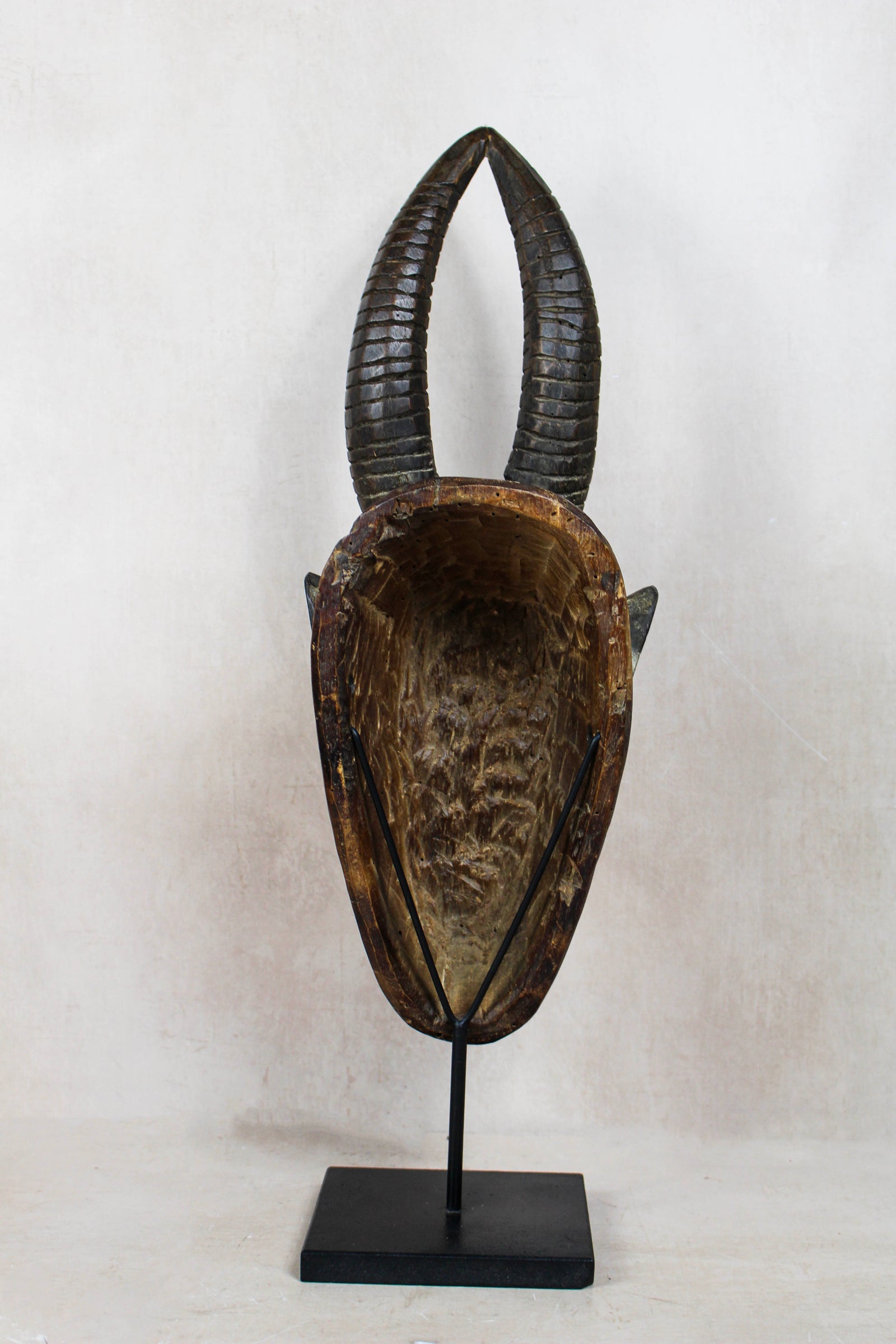 Kwele Ridged-Horn Antelope Mask – Gabon - 110.1