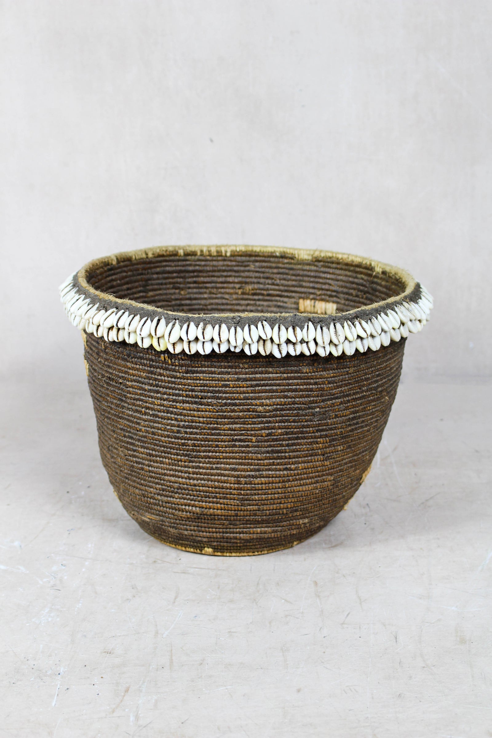 Vintage Tutsi Basket - Rwanda - with Cowrie shells - 106.8