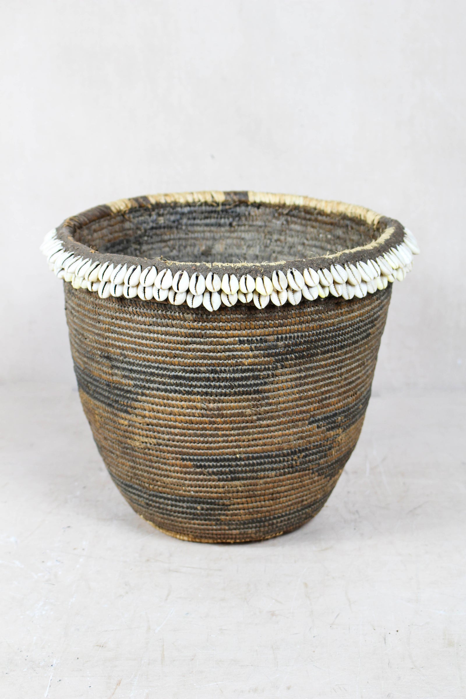 Vintage Tutsi Basket - Rwanda - with Cowrie shells - 106.9