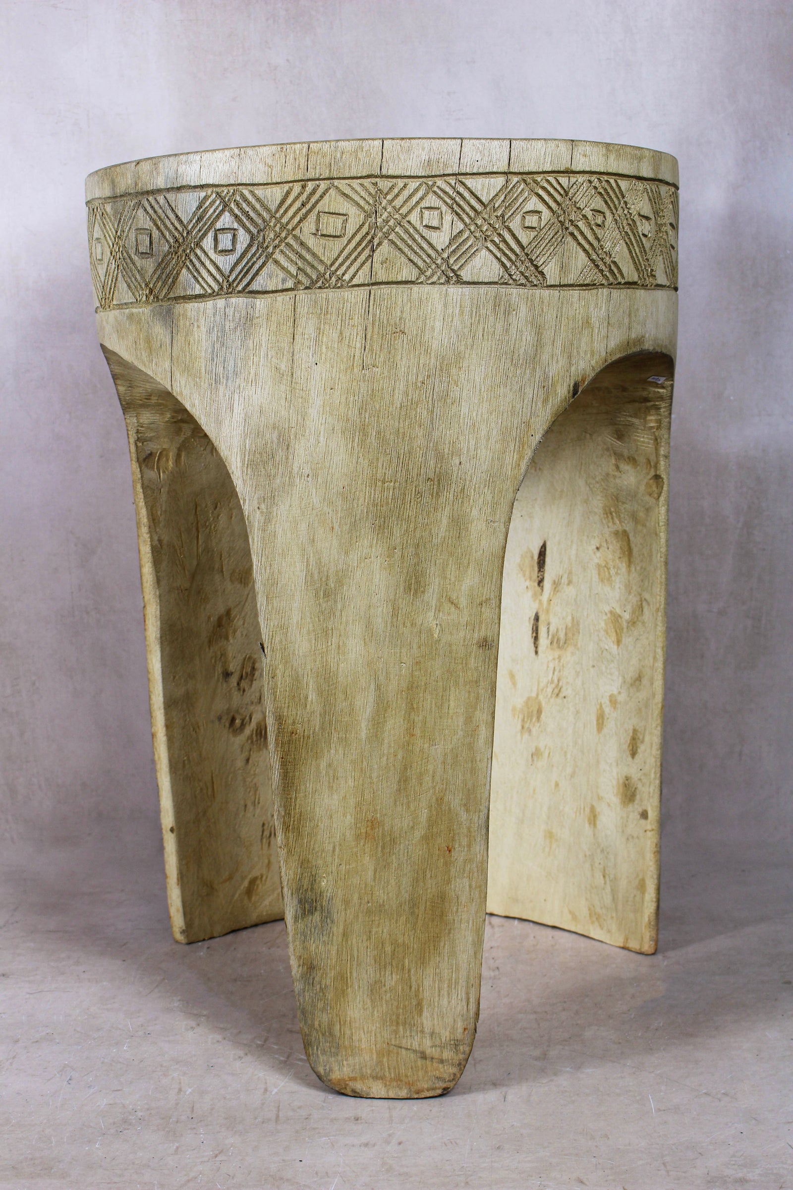 Wood Side Table - Cameroon - 94.2