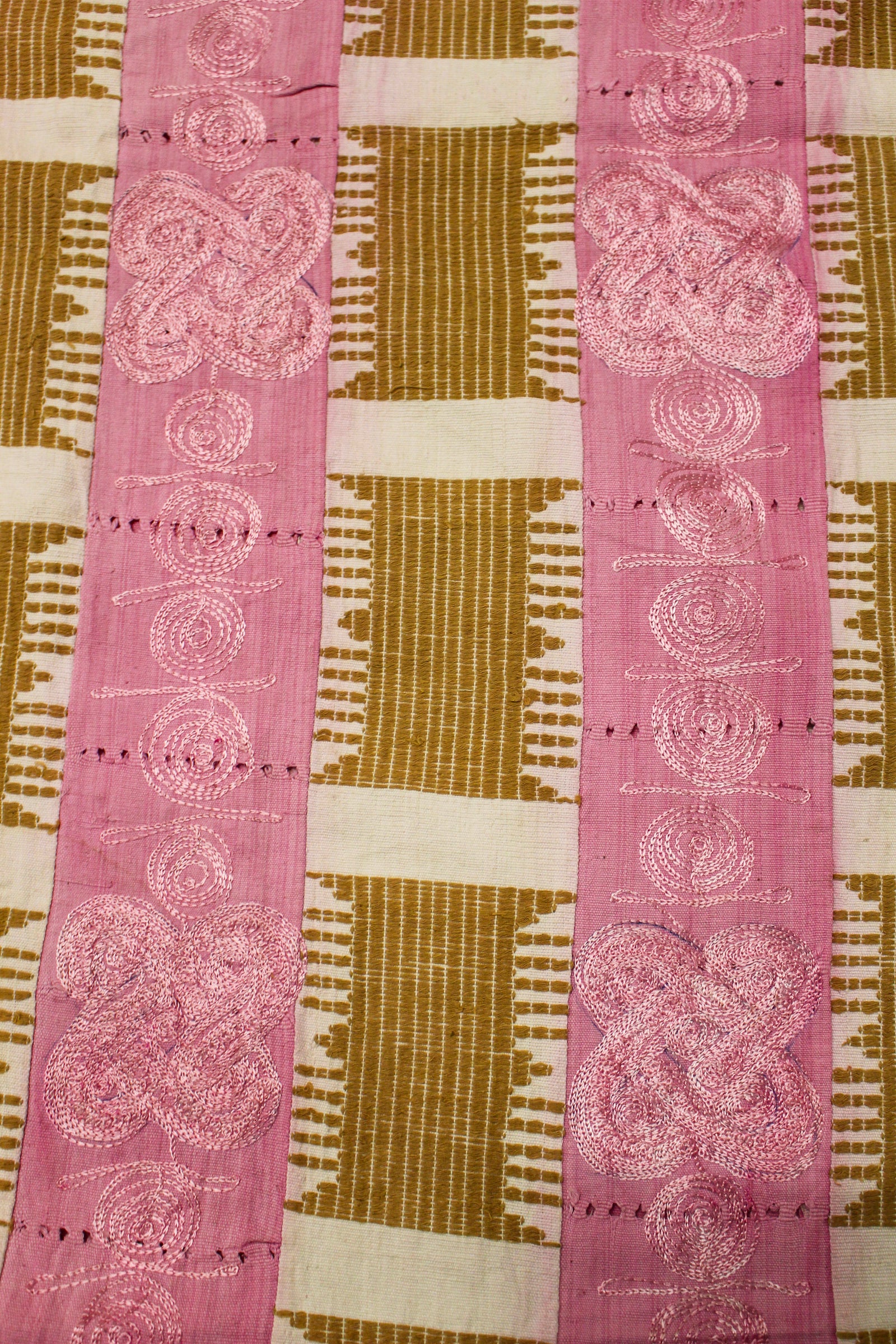 Aso Oke cloth — another section