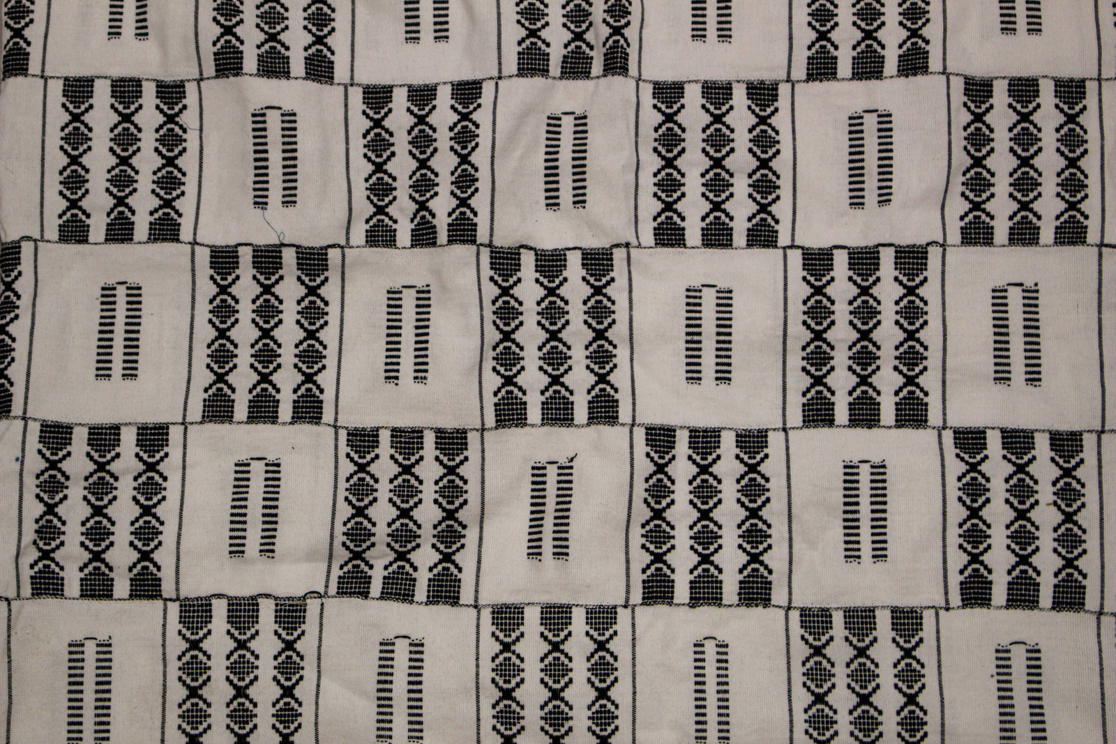 Mossi cloth — full length laid flat
