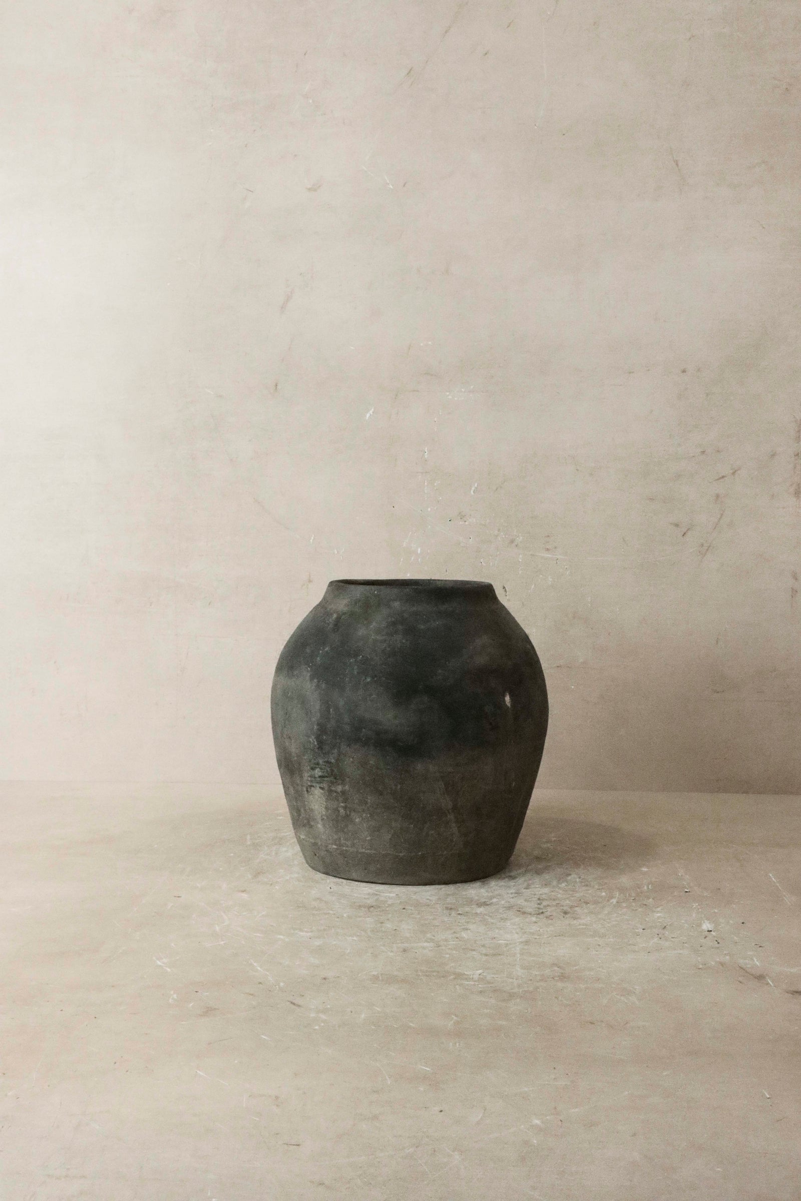 Vintage Dark Pot n° 42