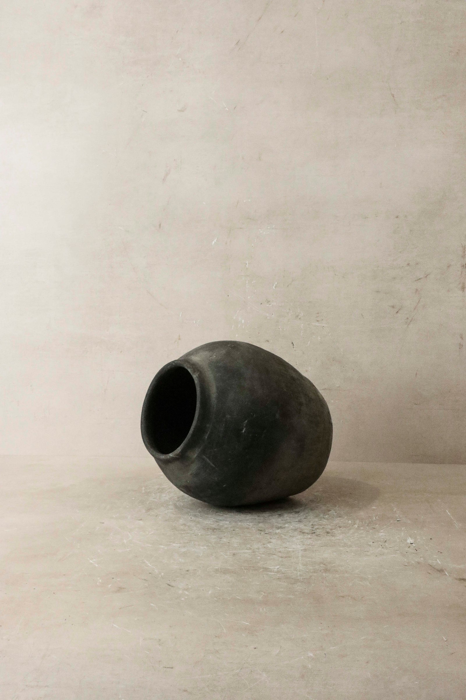 Vintage Dark Pot n° 42