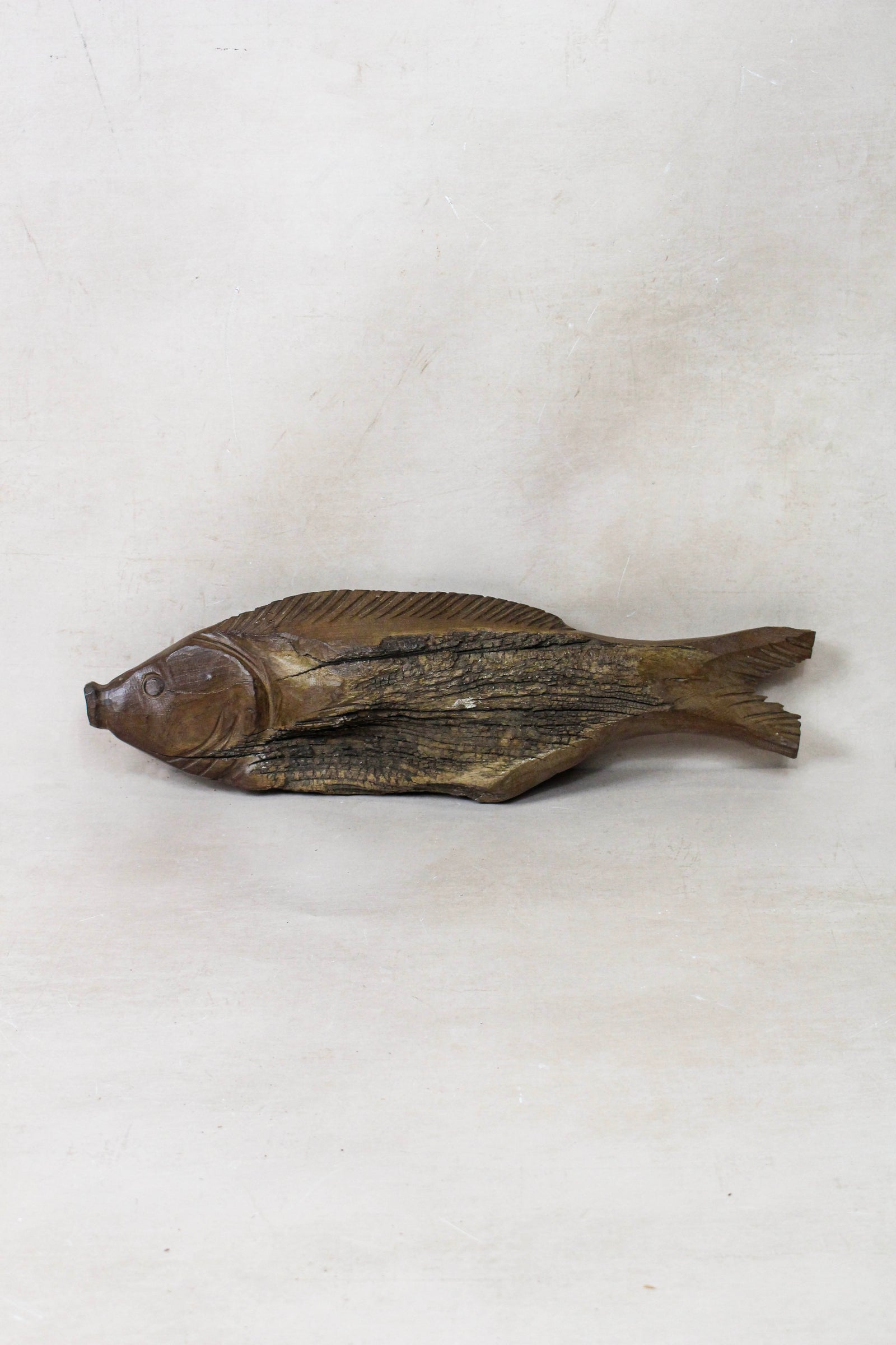 Hand-carved driftwood fish wall sculpture in weathered wood (116.10)