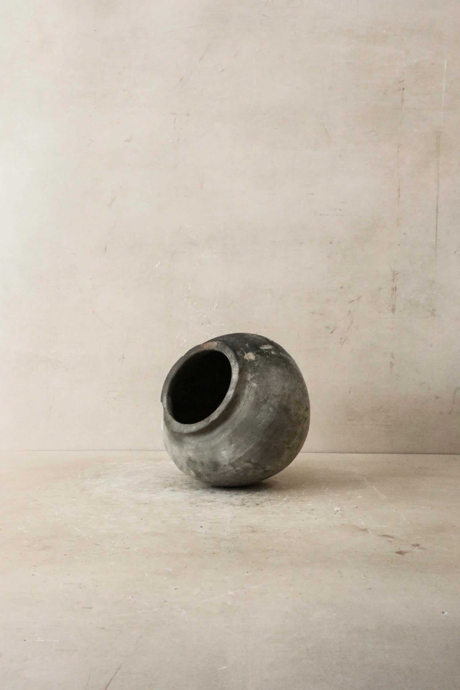 Vintage Dark Pot n° 51