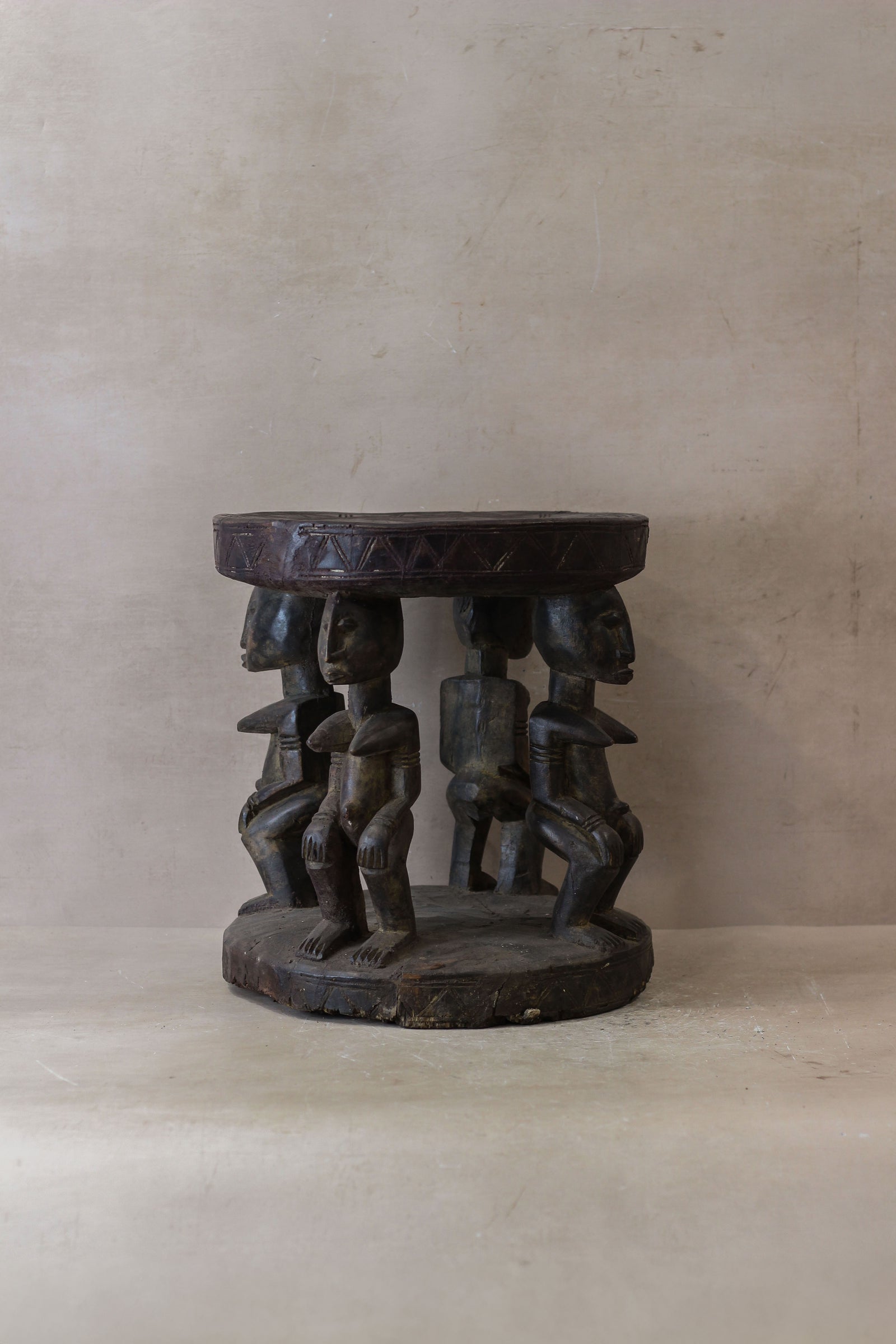 Vintage Baule Wood Side Table 85.1