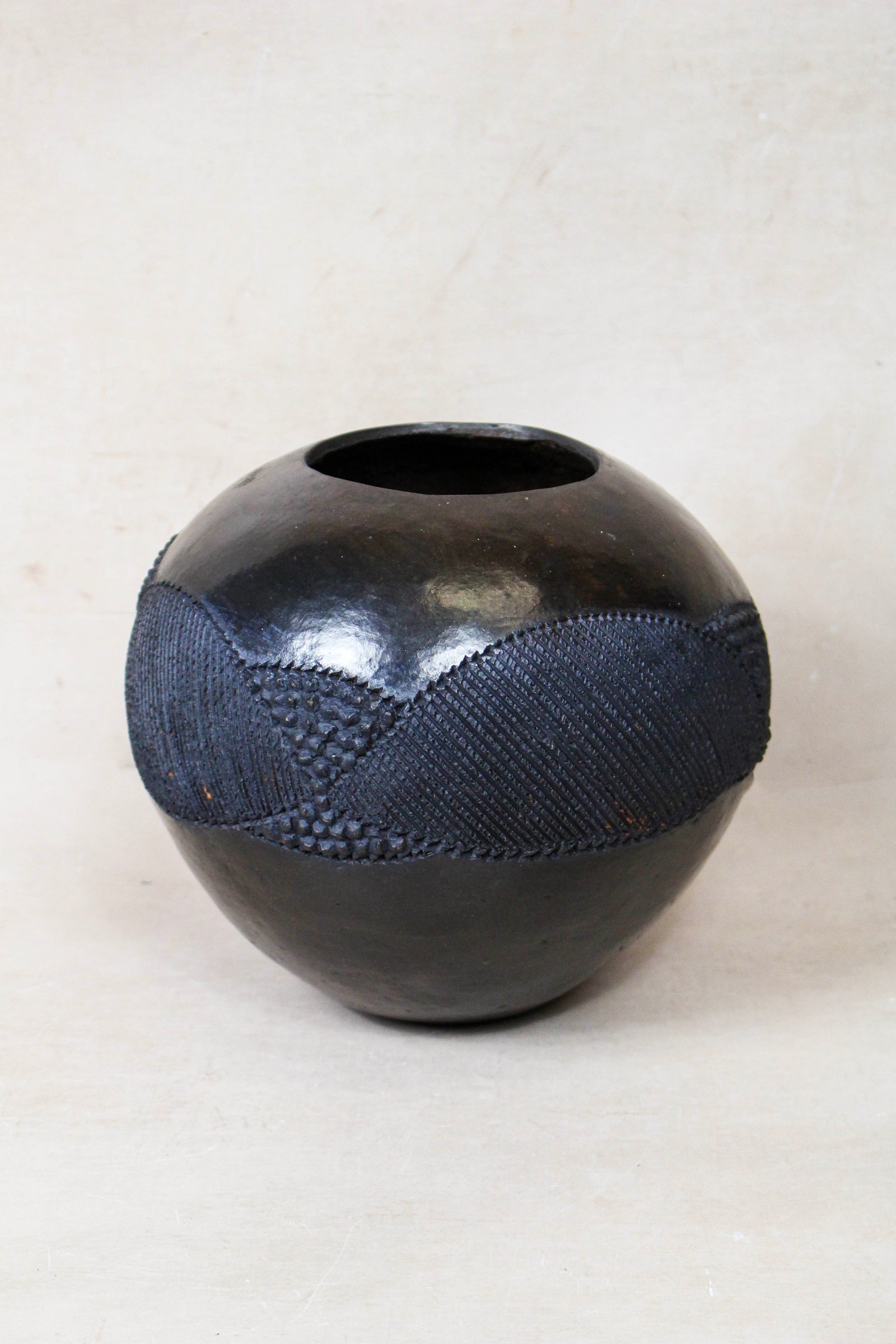 Hand-built Zulu beer pot in pit-fired clay, South Africa (163.5)