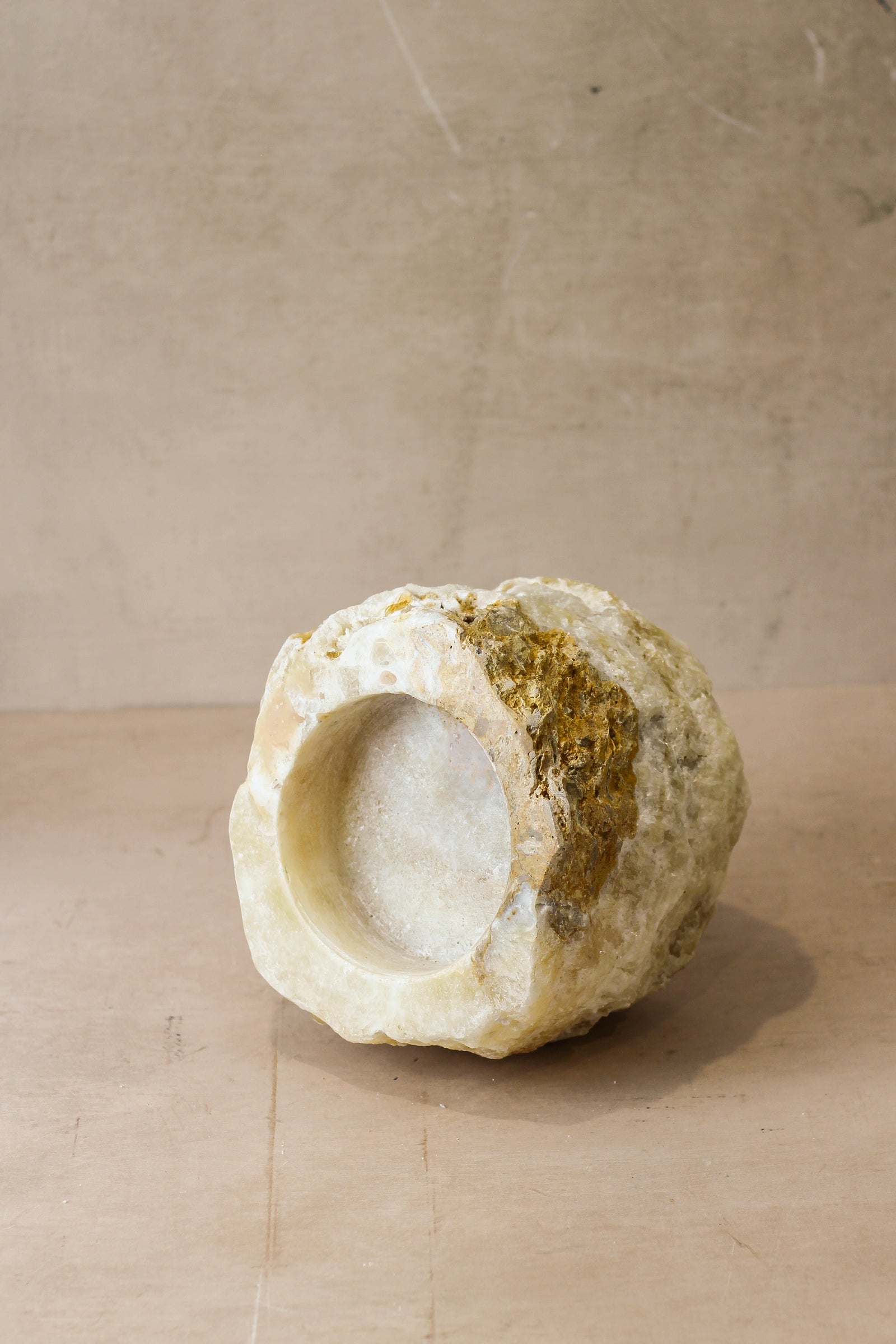 Rough Cut Onyx Candleholder XL 14.5